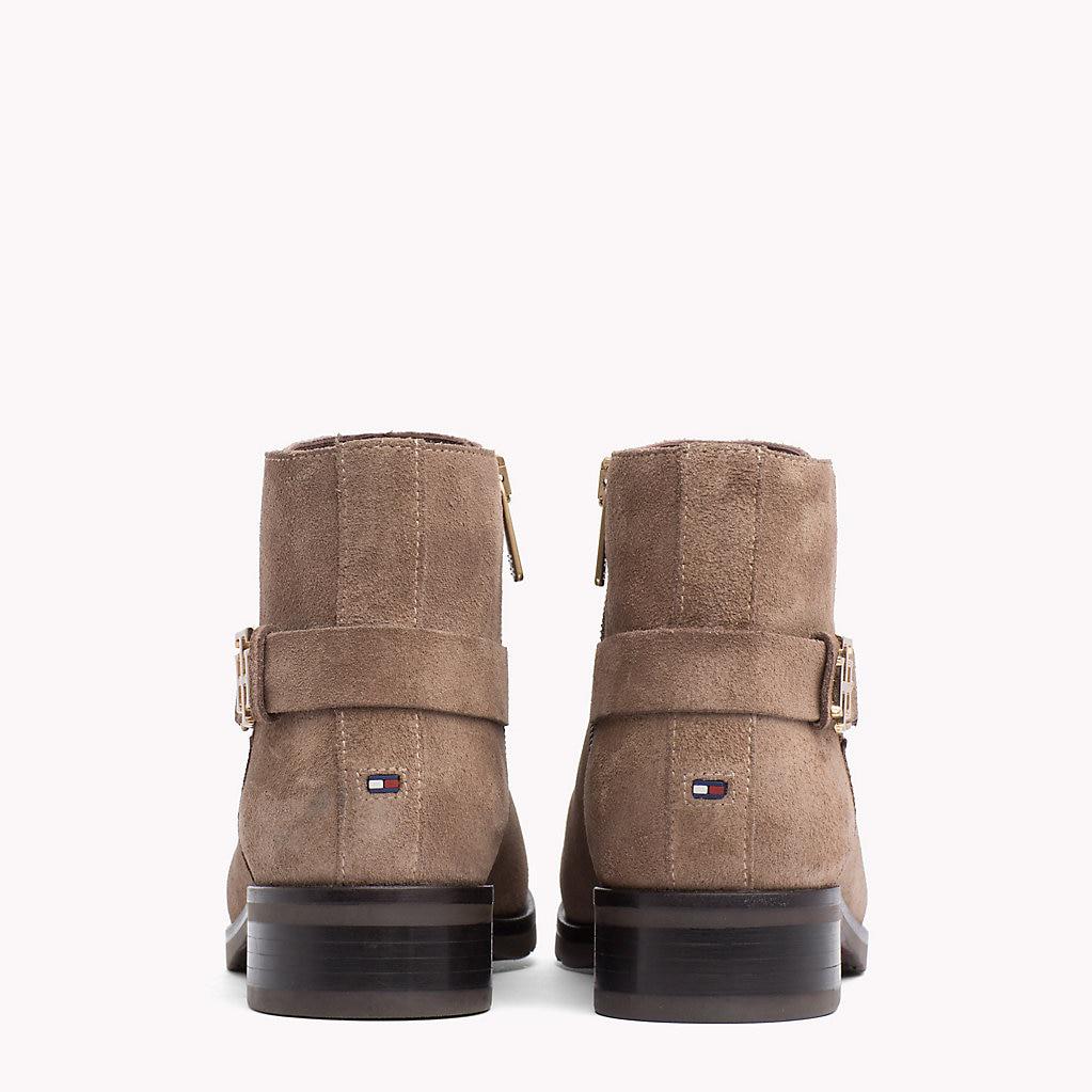 tommy hilfiger buckle suede low boots