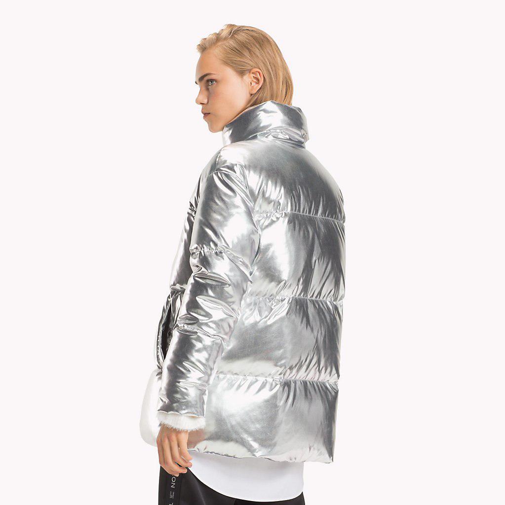 tommy jeans silver puffer jacket
