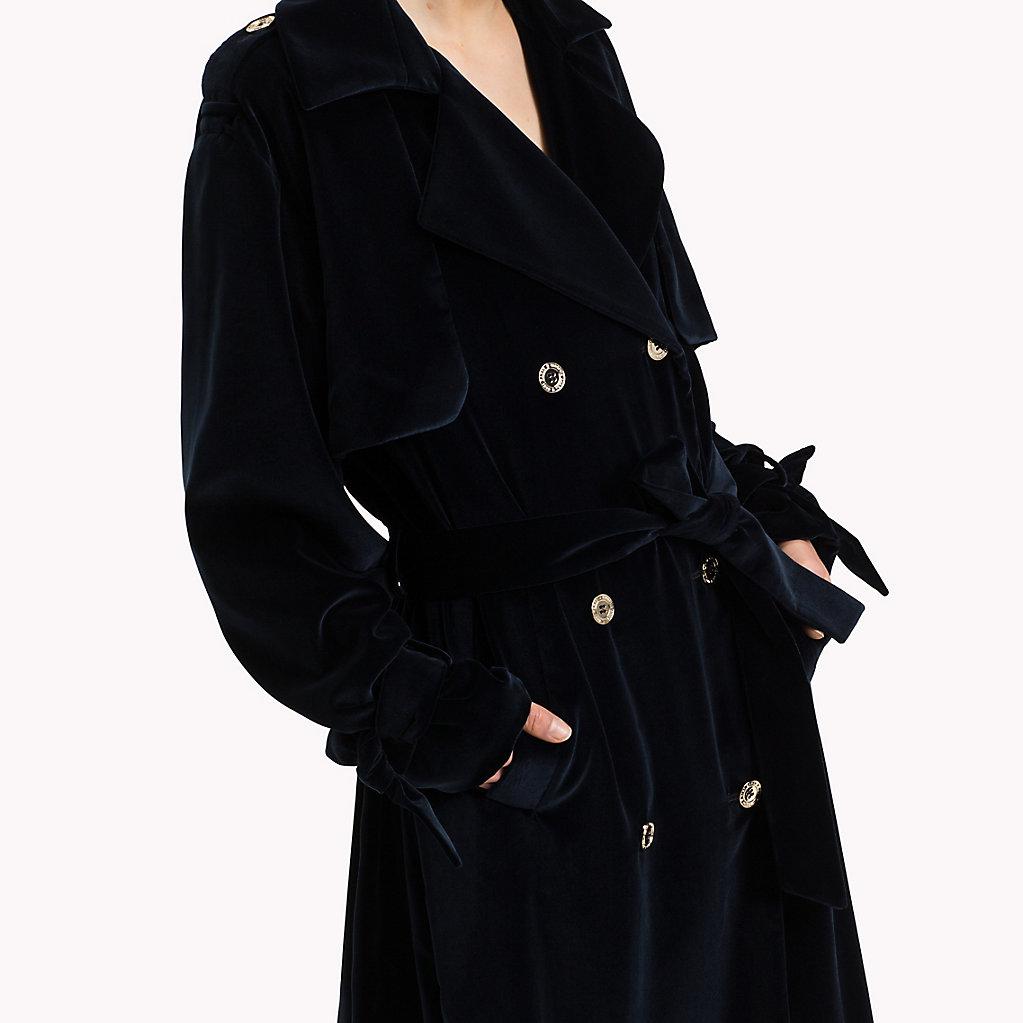 gigi hadid tommy hilfiger coat