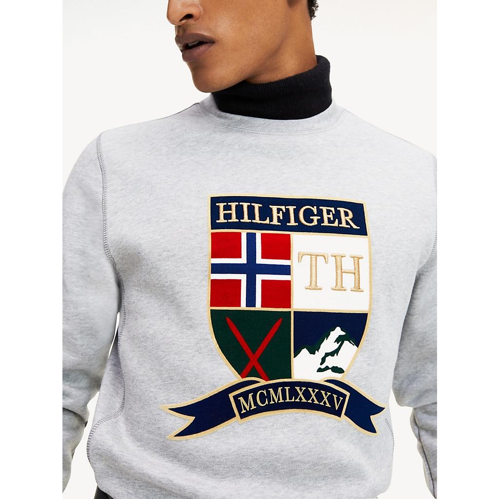 Tommy Hilfiger Fleece-Sweatshirt mit Wappen-Stickerei in Grau für Herren |  Lyst DE