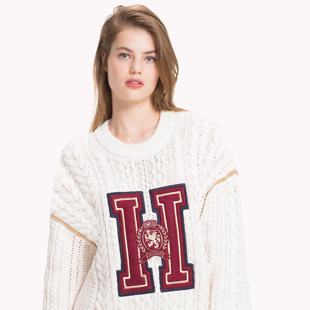 tommy icons crest sweater