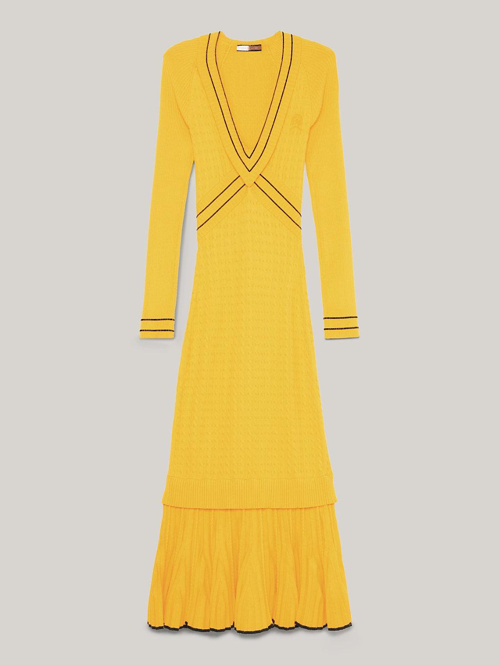 Tommy Hilfiger Crest Cable Knit V-neck Sweater Dress in Yellow | Lyst UK Tommy Hilfiger Crest Cable Knit V-neck Sweater Dress in Yellow | Lyst UK