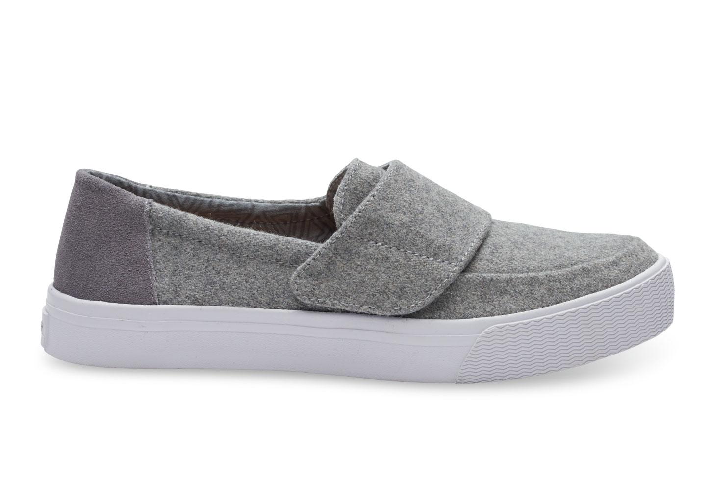 TOMS Grey Felt Suede Women's Altair Slipons in Gray Lyst