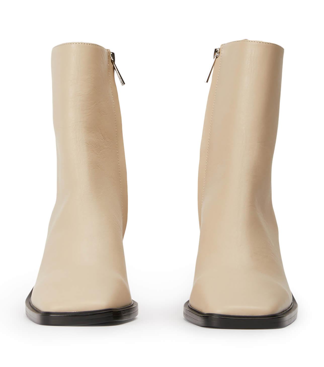 Bianco Dream Ankle Boots in Natural |
