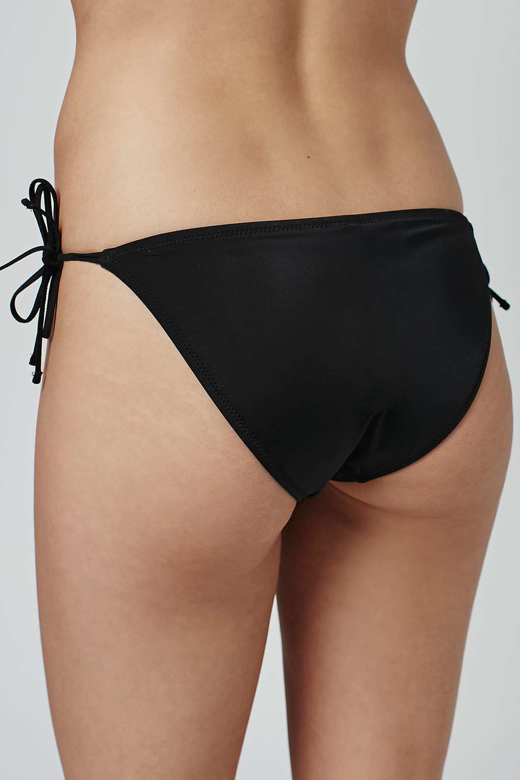 Shop by category women's bikini bottoms Mix and match your swimwear with our selection of women's bikini bottoms. Get as much stomach coverage as you want with high waisted bottoms or more bottom coverage with our full coverage bathing suit bottoms.