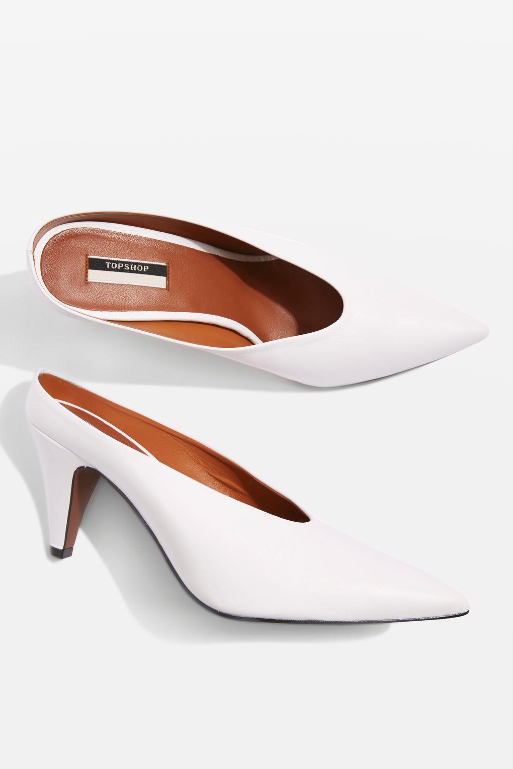 v cut mules
