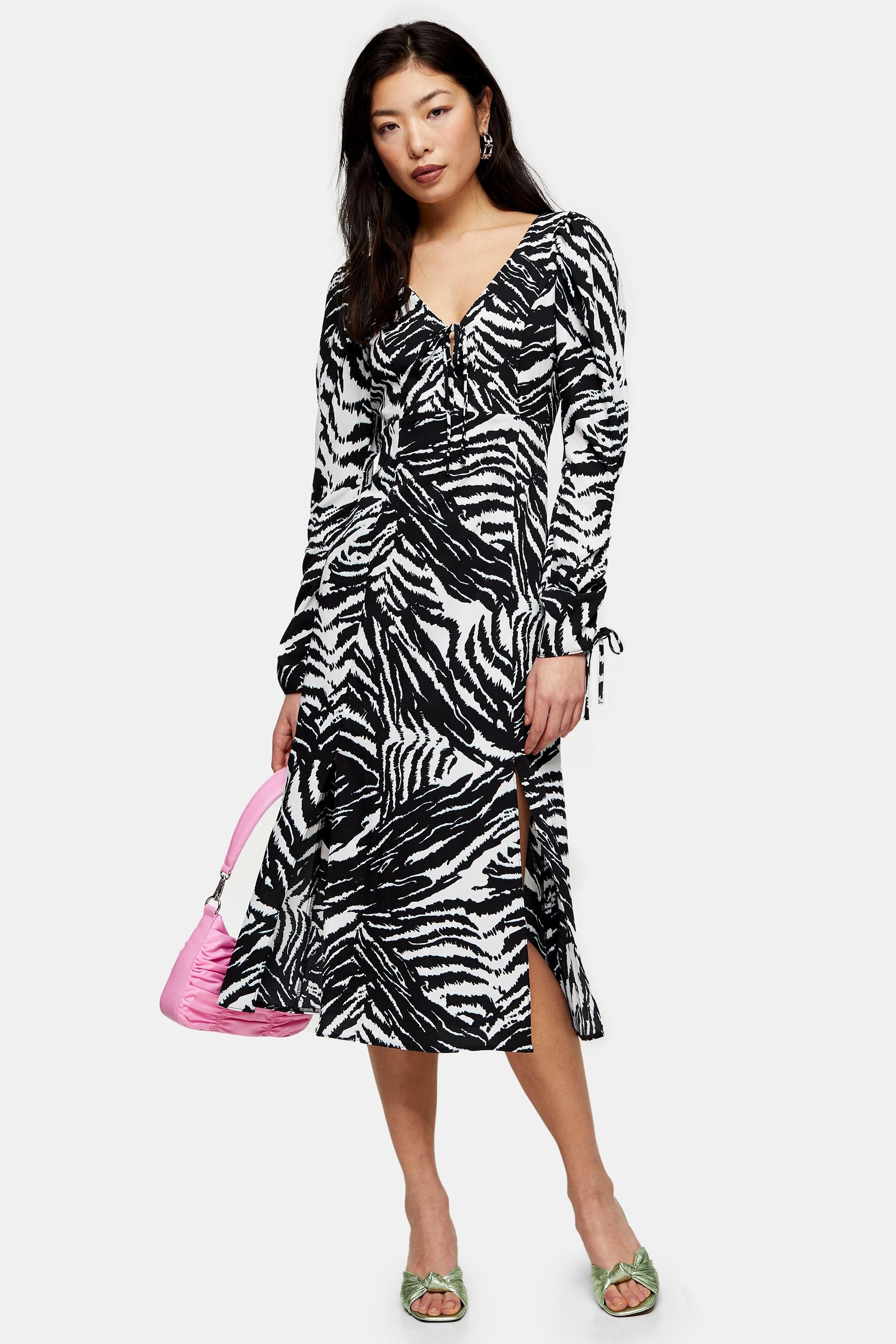 Synthetic Petite Black And White Zebra Ruched