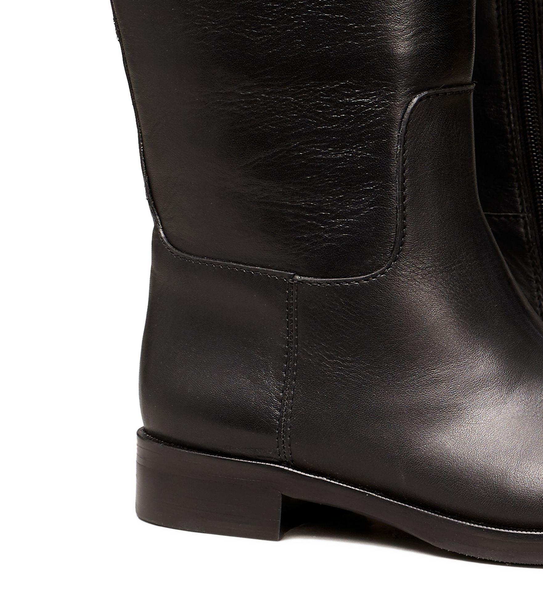 tory burch flat boots