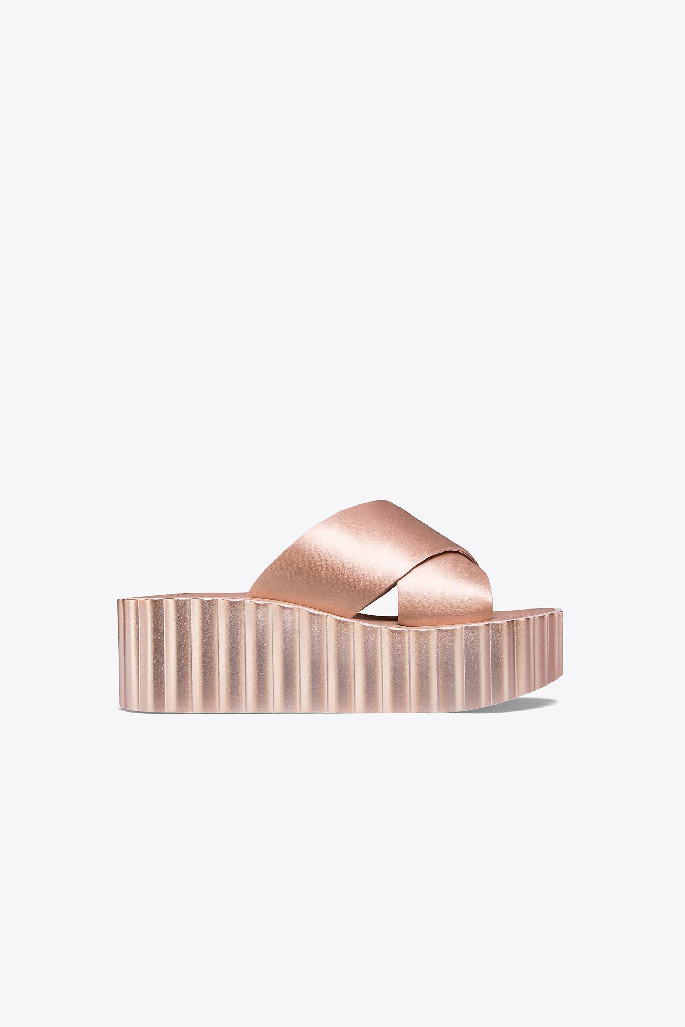 tory burch scallop wedge