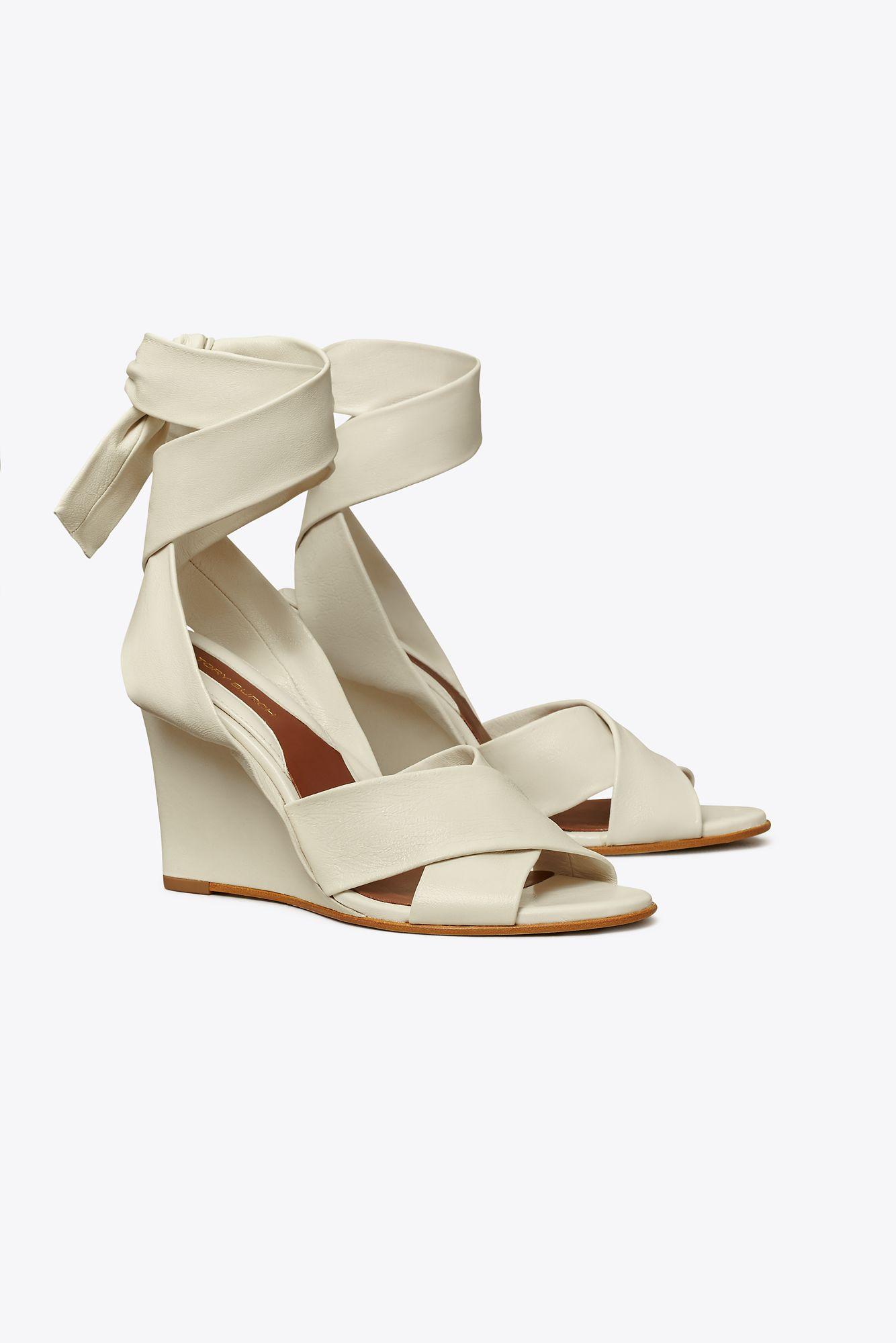 Tory Burch Wrap-up Wedge in White | Lyst