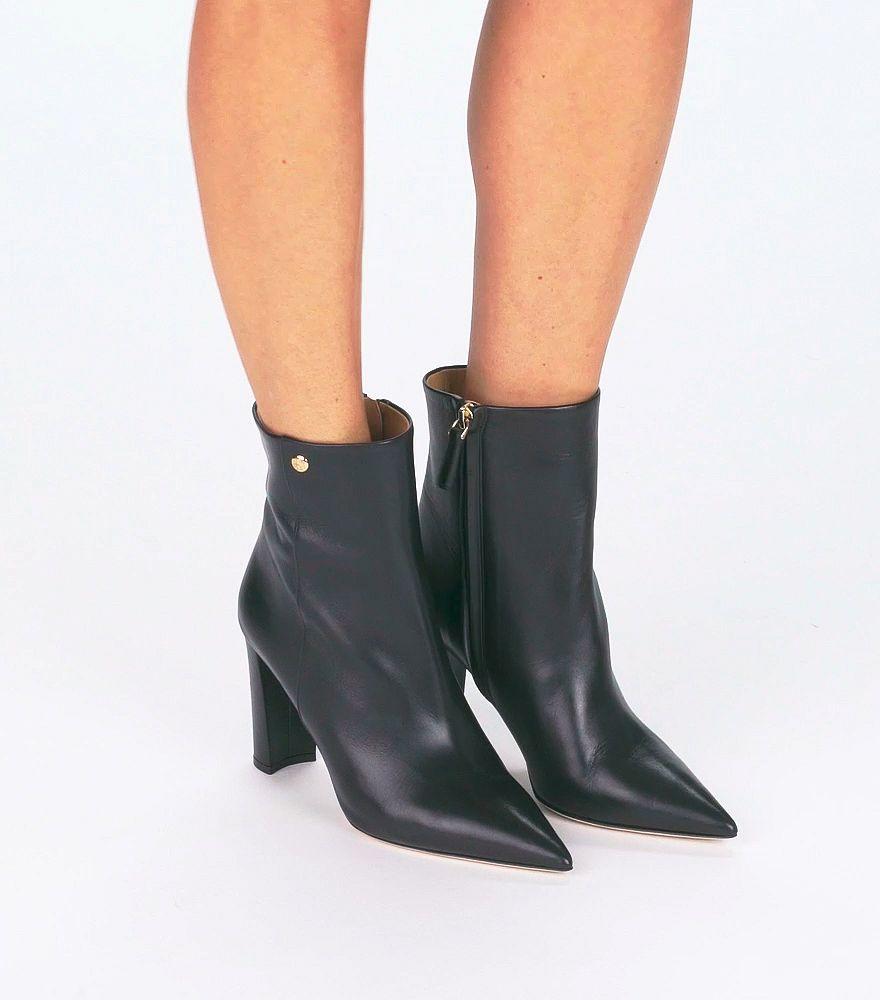 penelope bootie tory burch