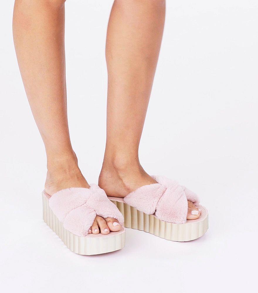 tory burch scallop wedge