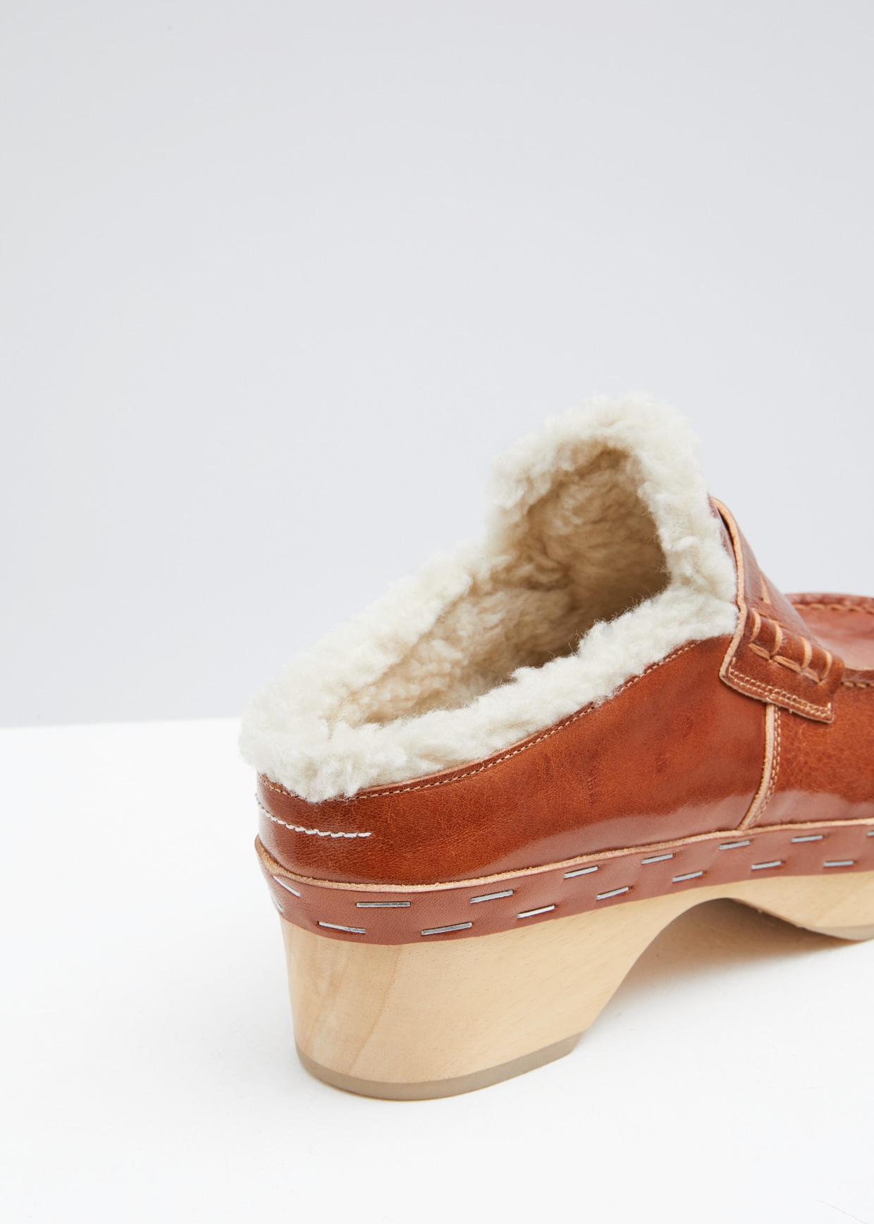 sherpa lined clogs