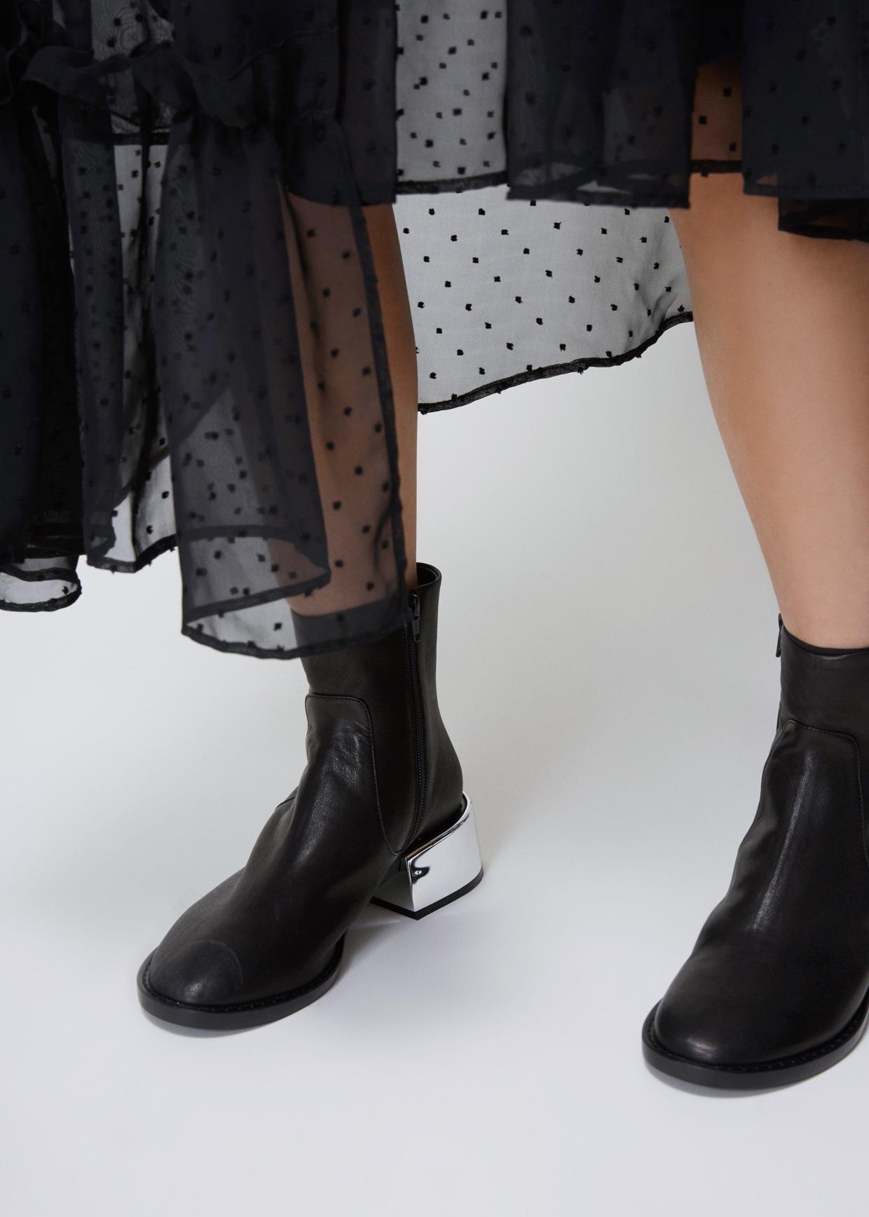 maison margiela mm6 boots