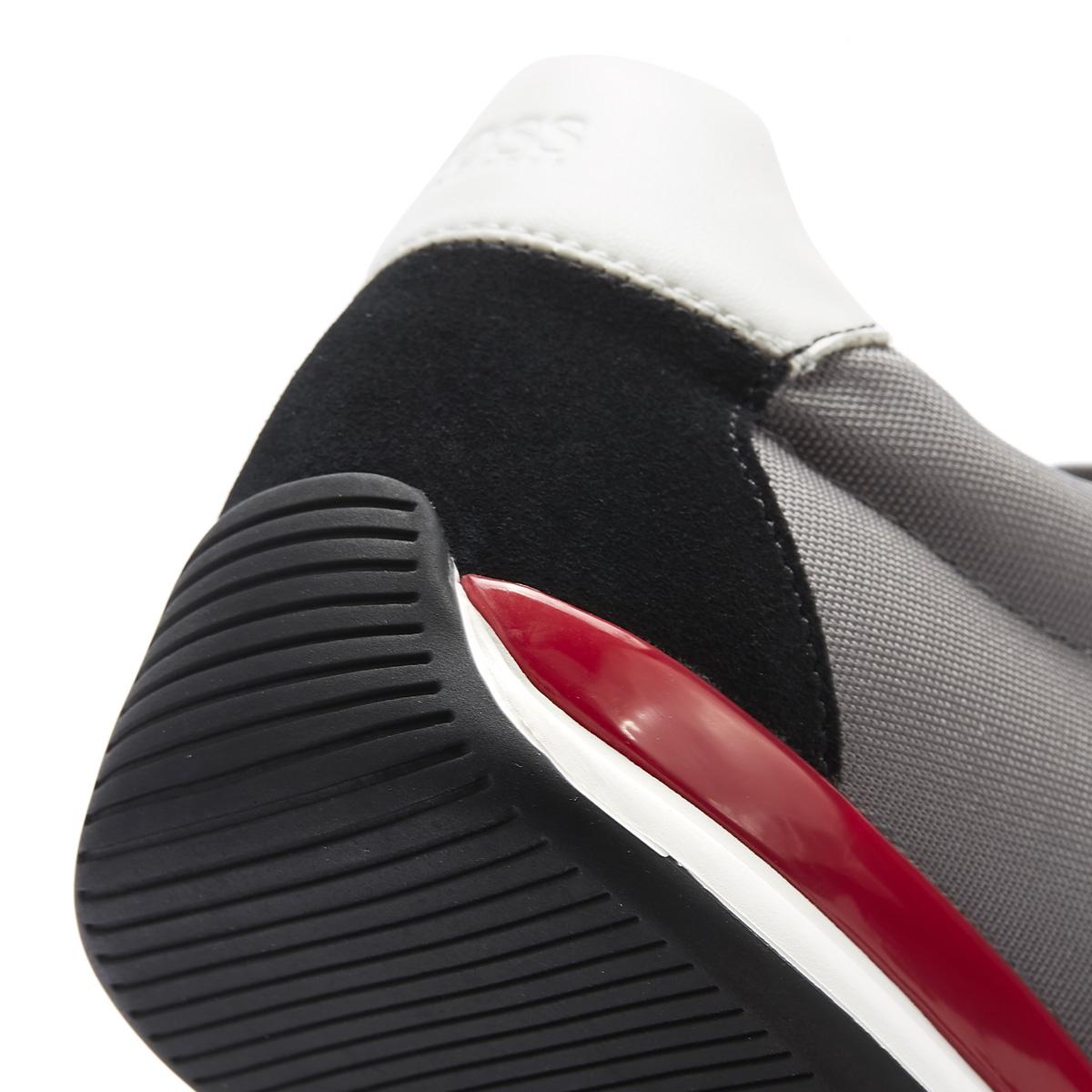 saturn low top trainers