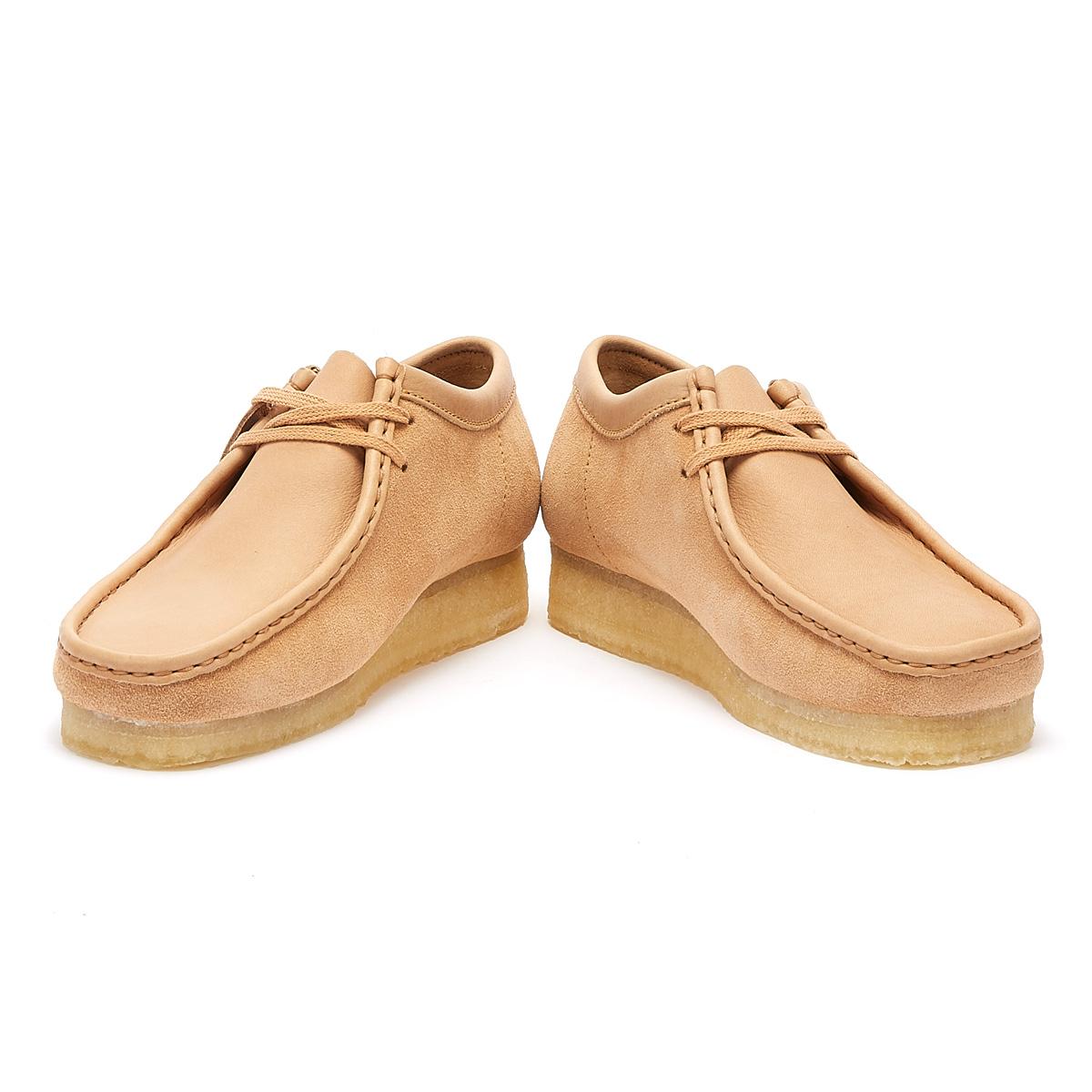 clarks wallabees light brown