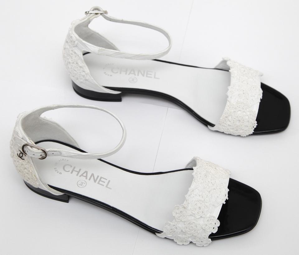 chanel white flip flops