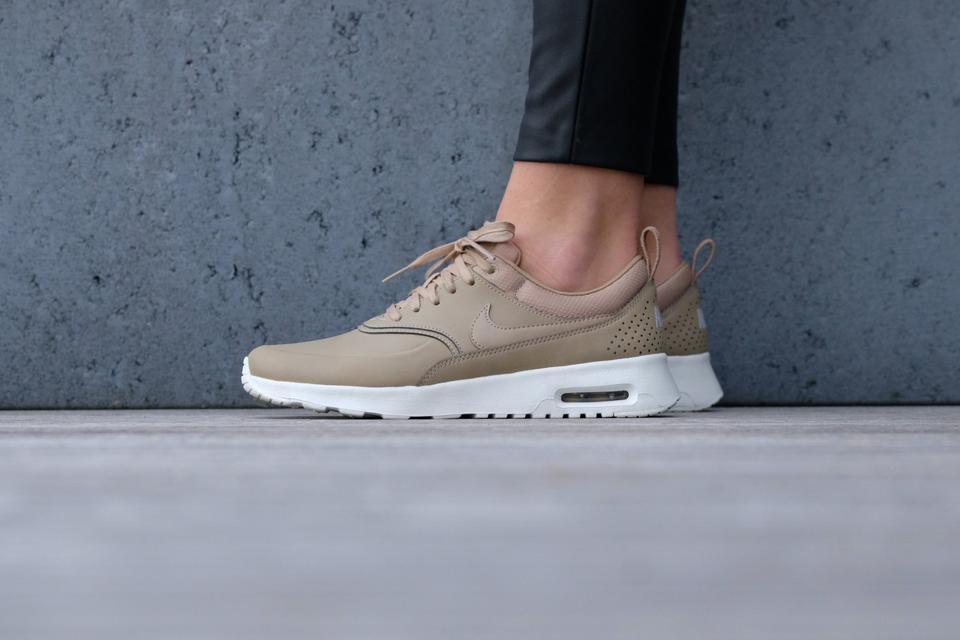 nike air max thea premium desert camo