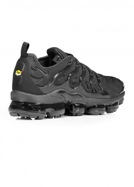 Nike Air Vapourmax Plus in Black for 
