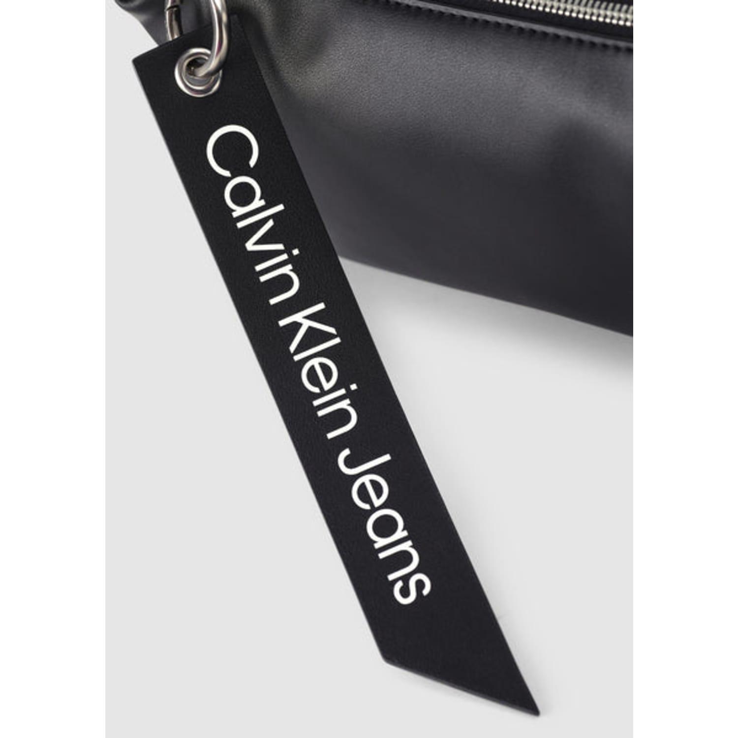 Calvin Klein S Sculpted Crossbody Bag With Logo Tag in Black | Lyst