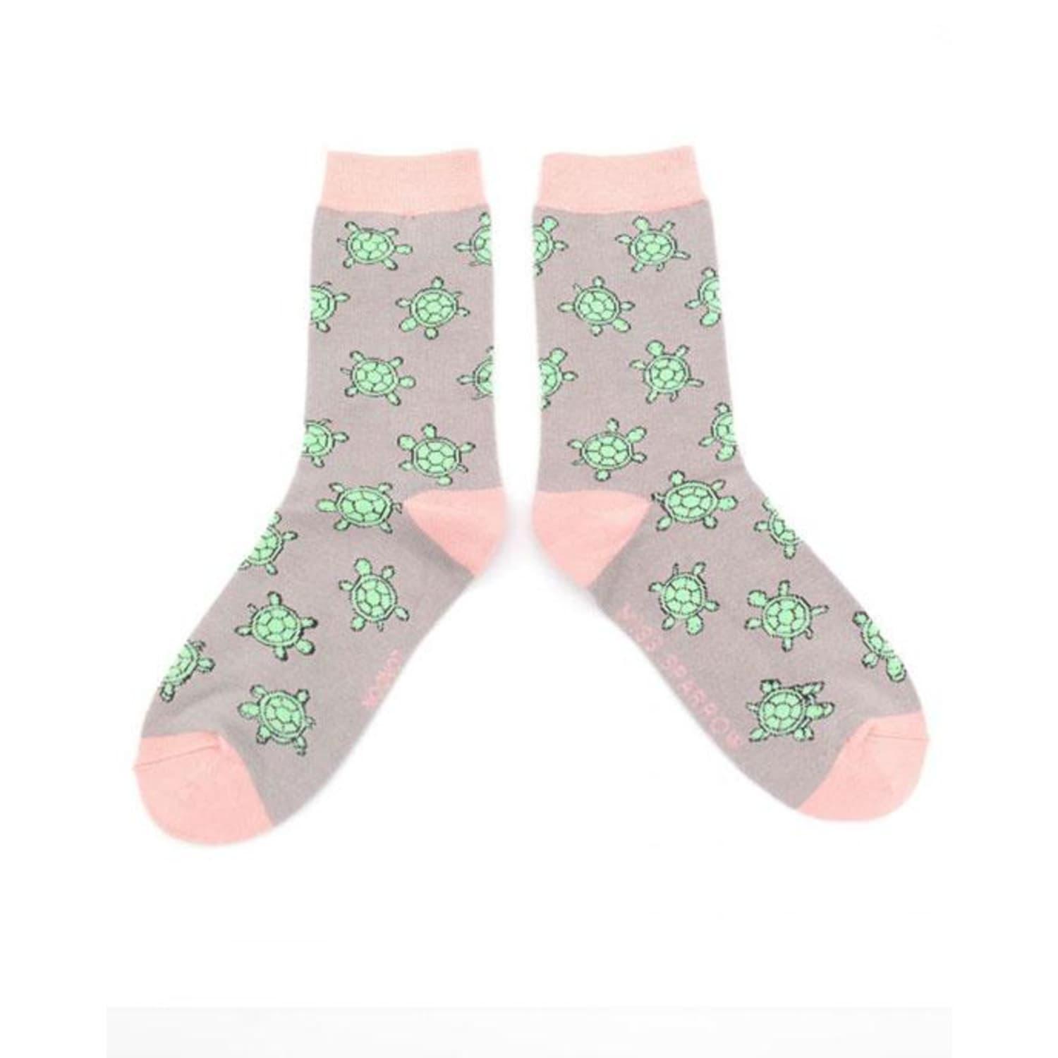 Miss Sparrow Socks Cute Turtles in Green | Lyst