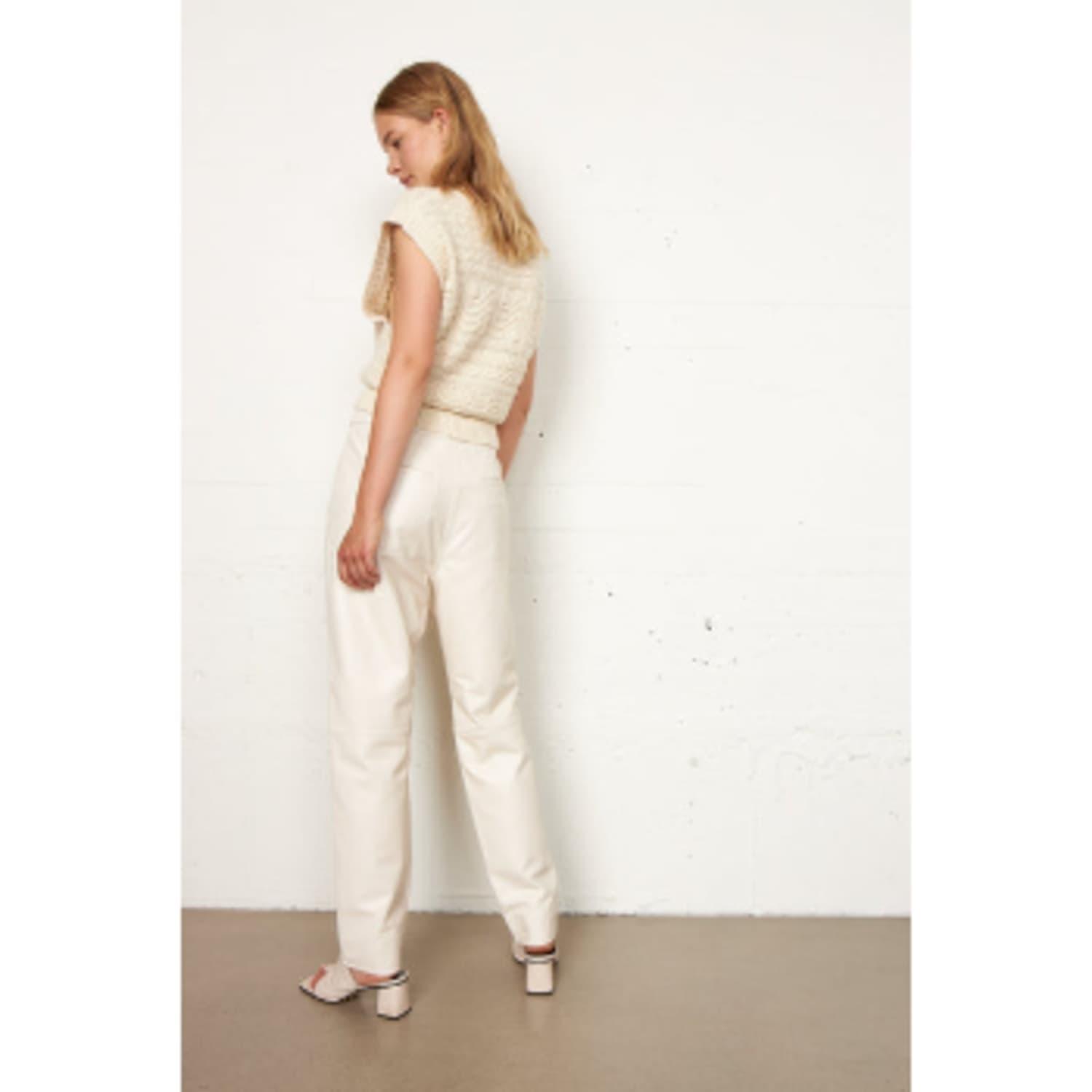 Second Female Synthetic Indai Leather 