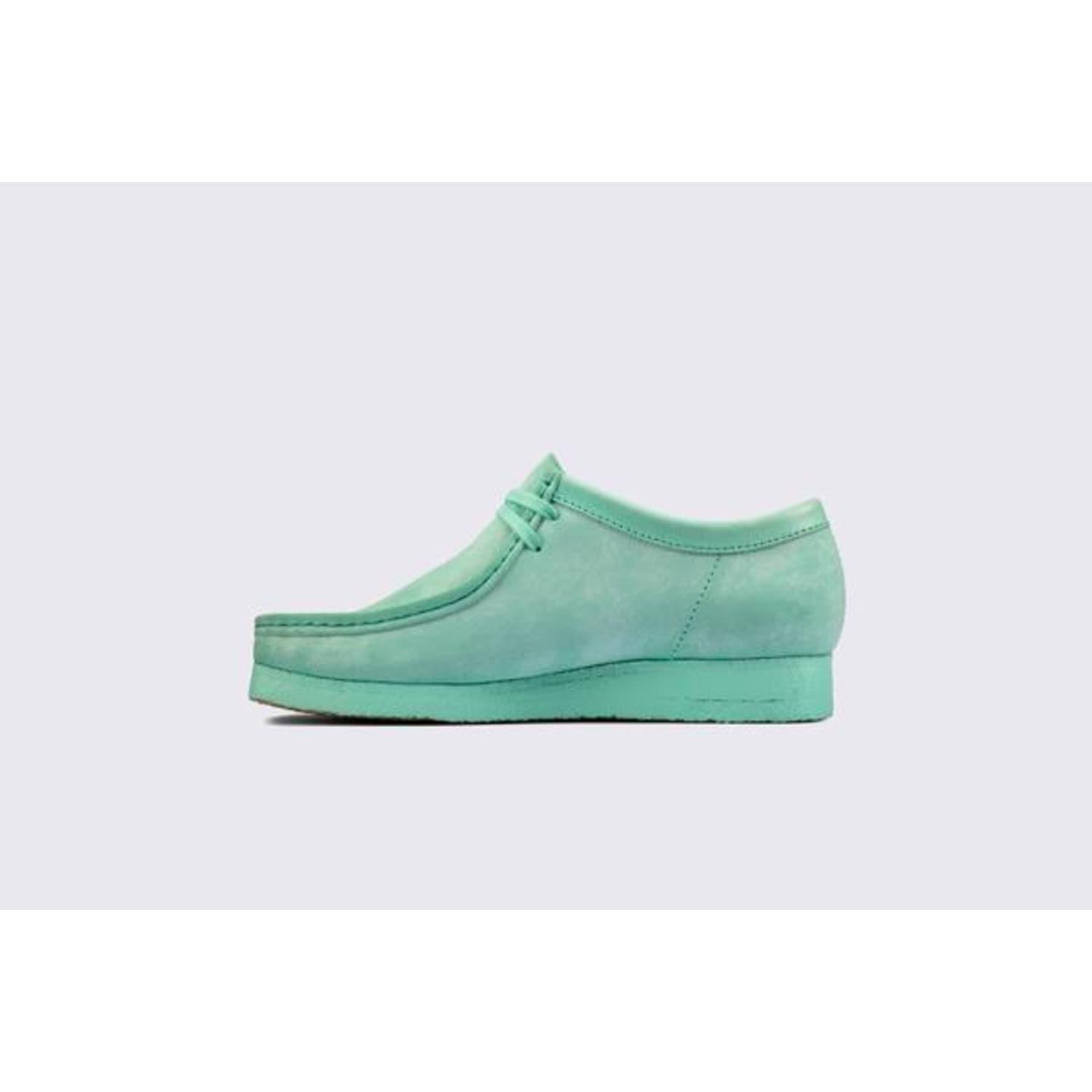 Clarks Wallabee Wmns Mint Suede in 