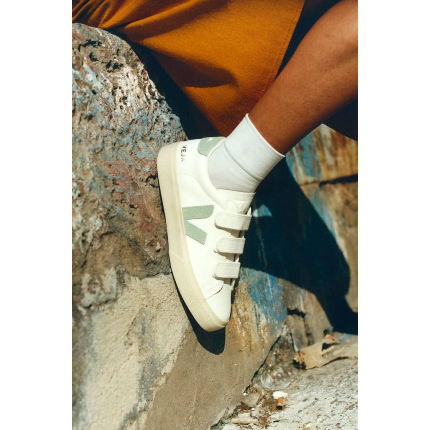 veja matcha trainers