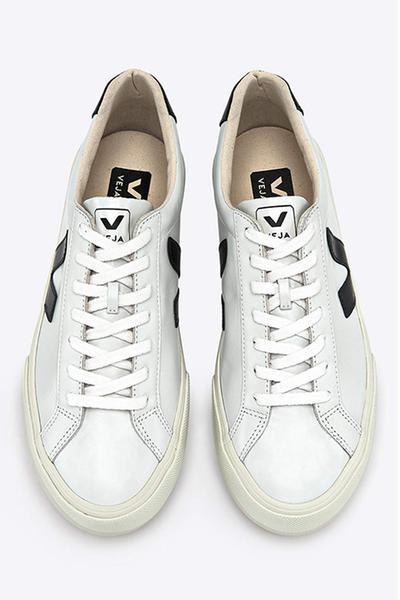 veja esplar white men's