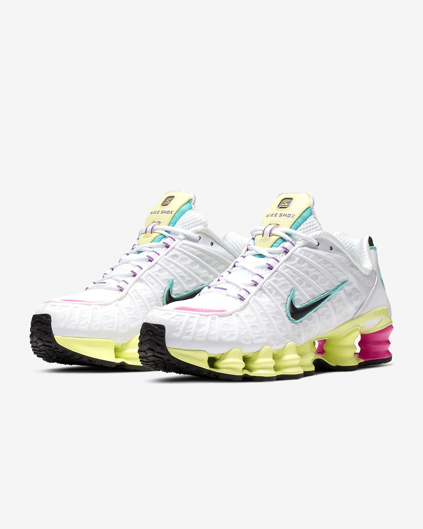 white nike shox women's