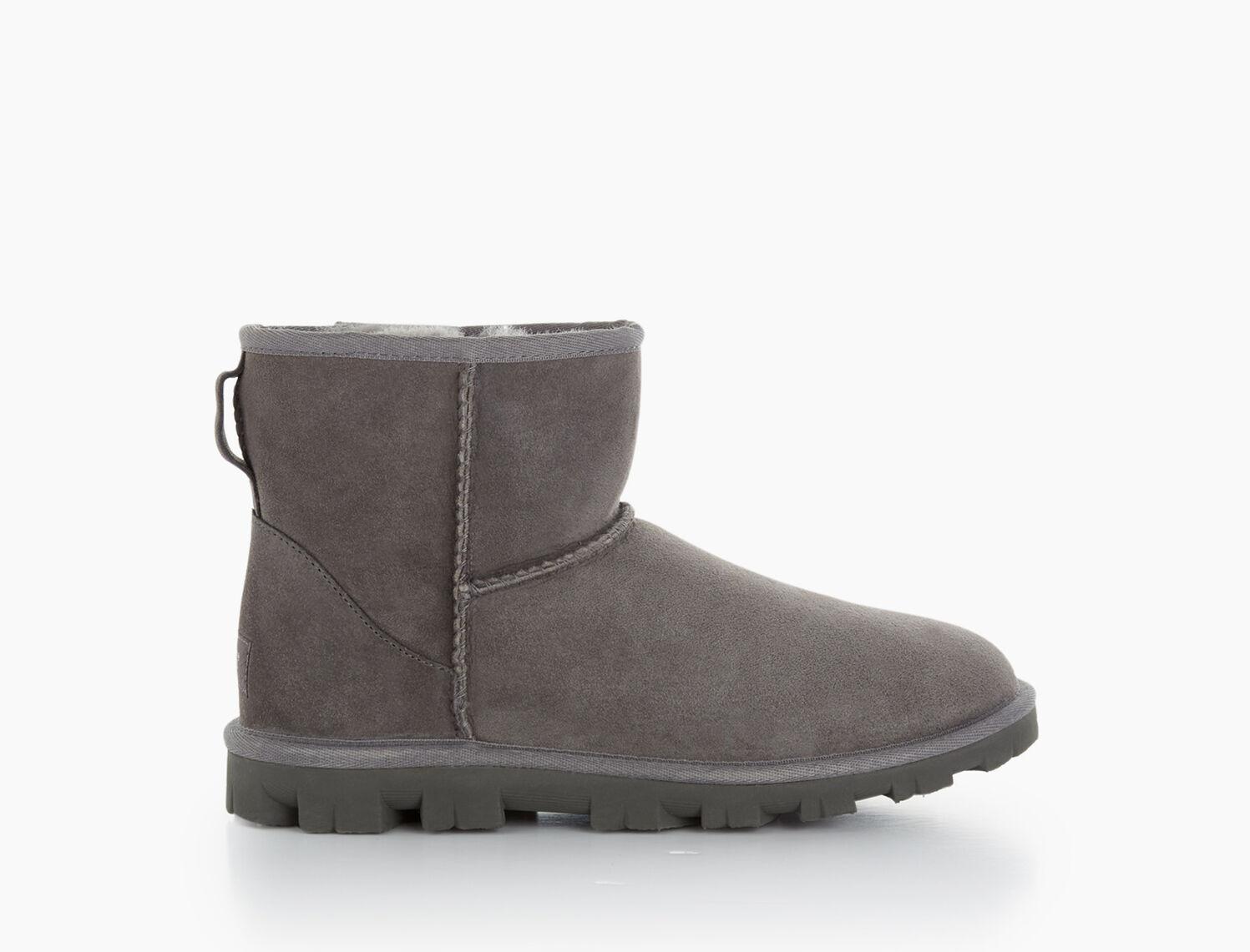 ugg essential mini classic stiefel