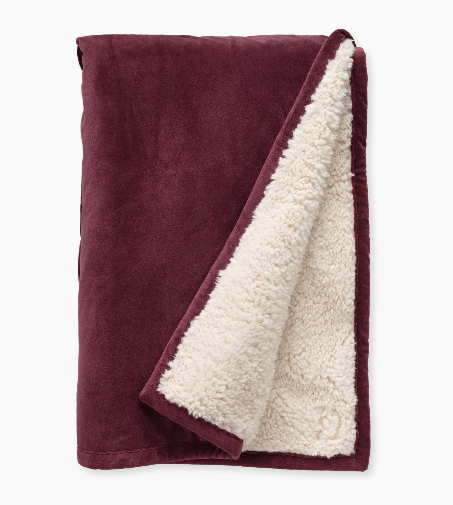 UGG Synthetic Bliss Sherpa Throw in Purple Lyst