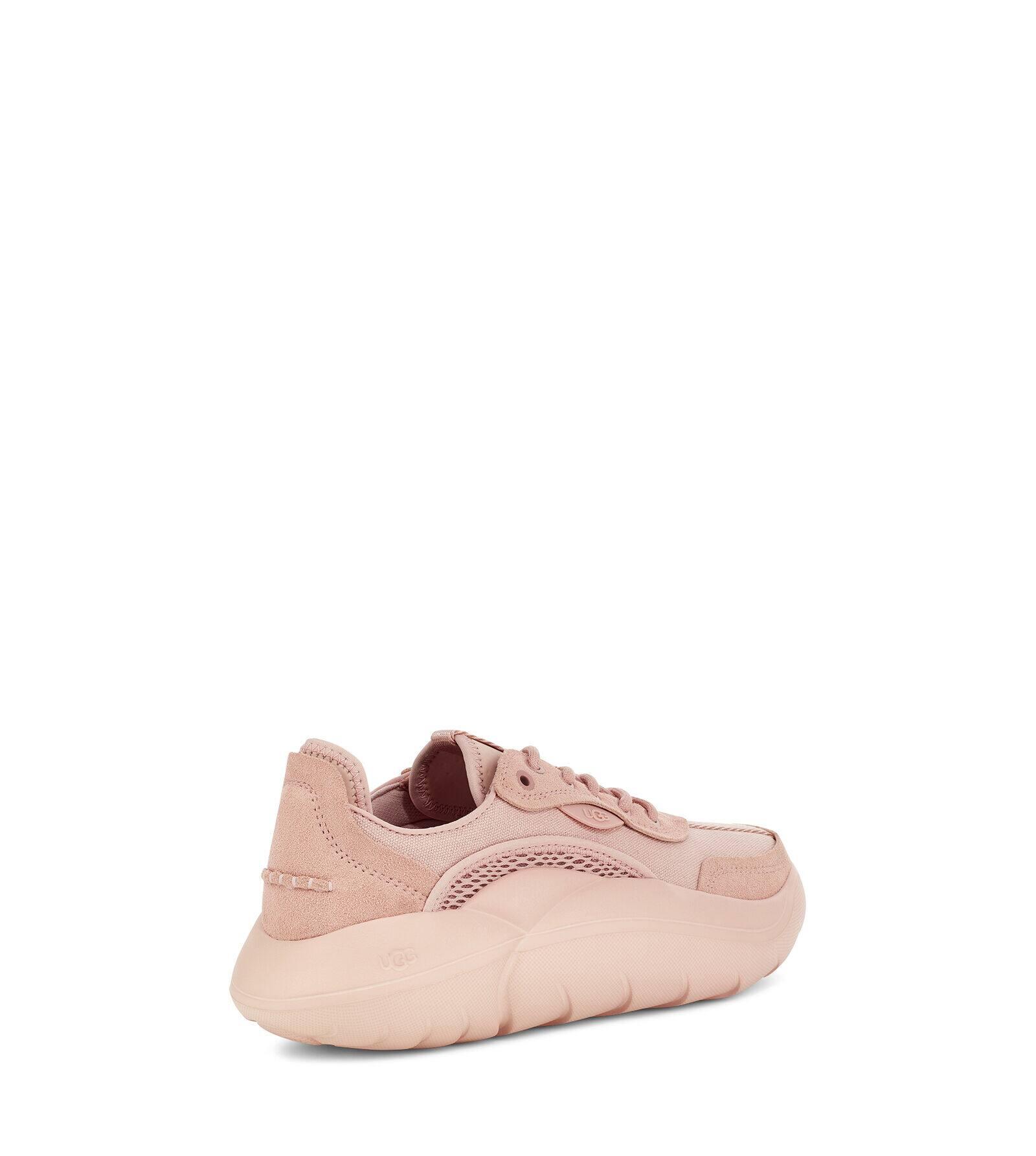 UGG La Cloud Low Trainer in Pink | Lyst