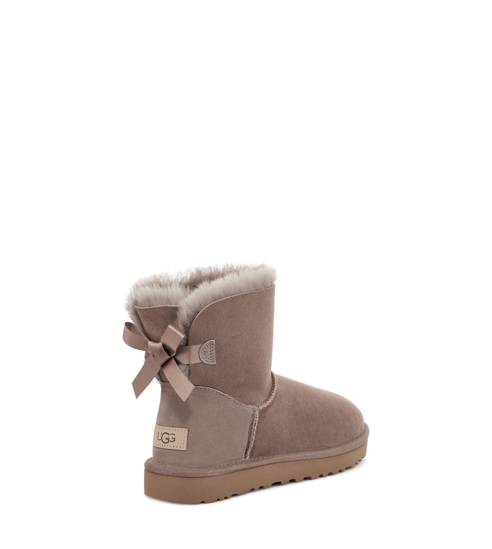 new bailey bow uggs