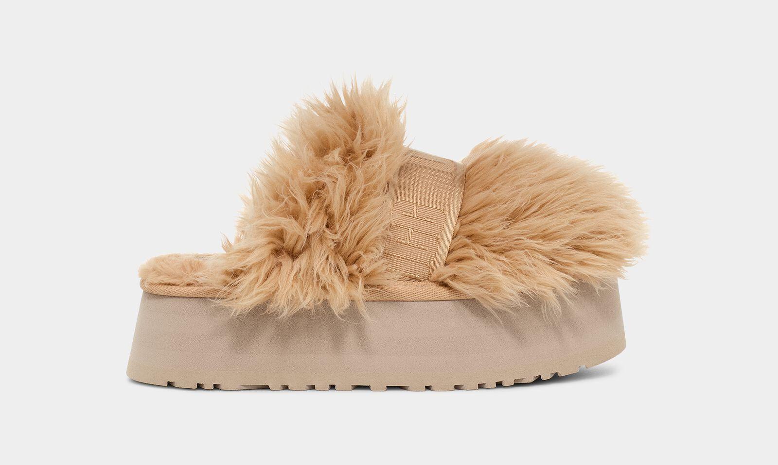 UGG Fluff Momma Sugar Slide in Black | Lyst