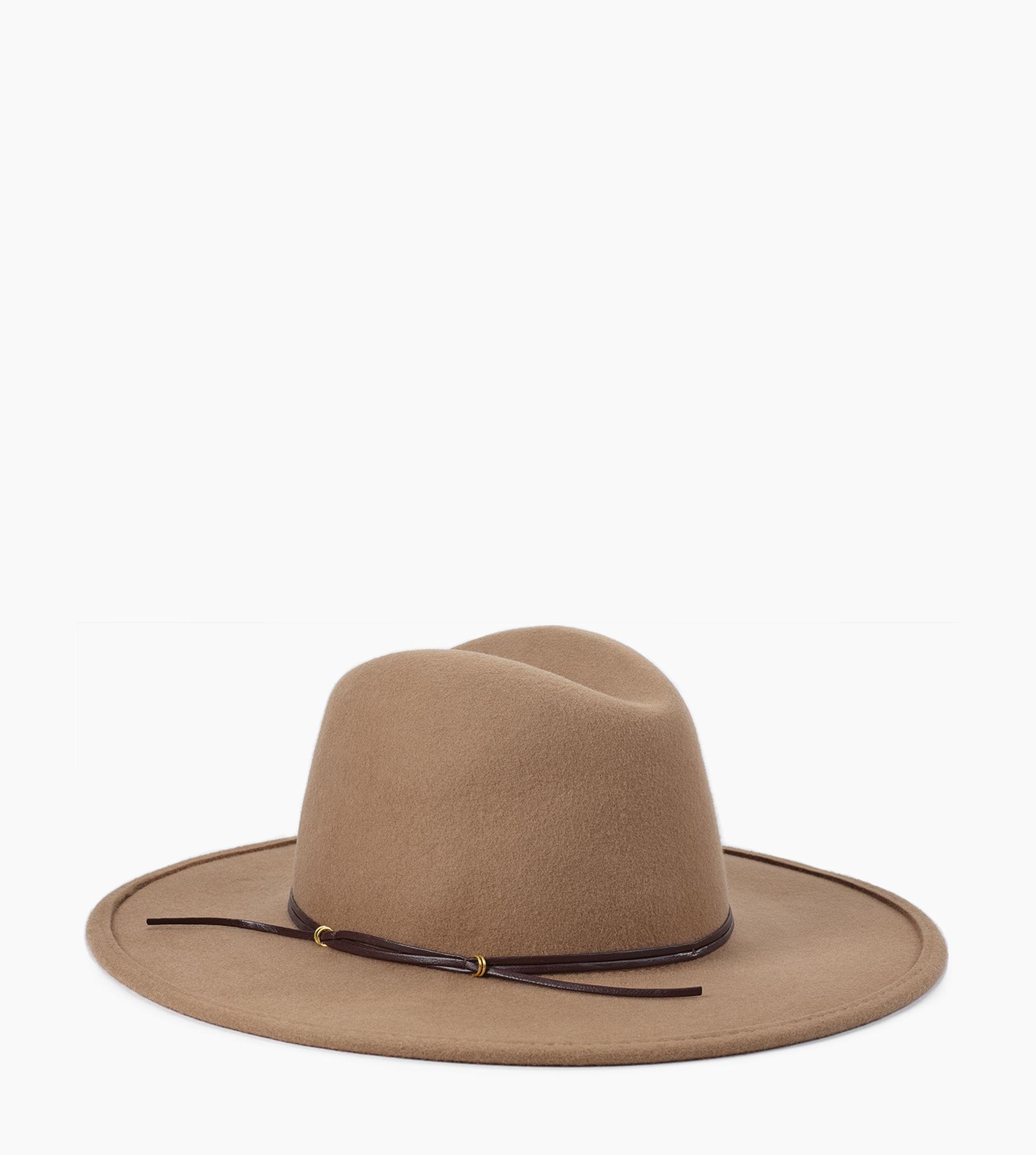 jeslyn chelsea hat