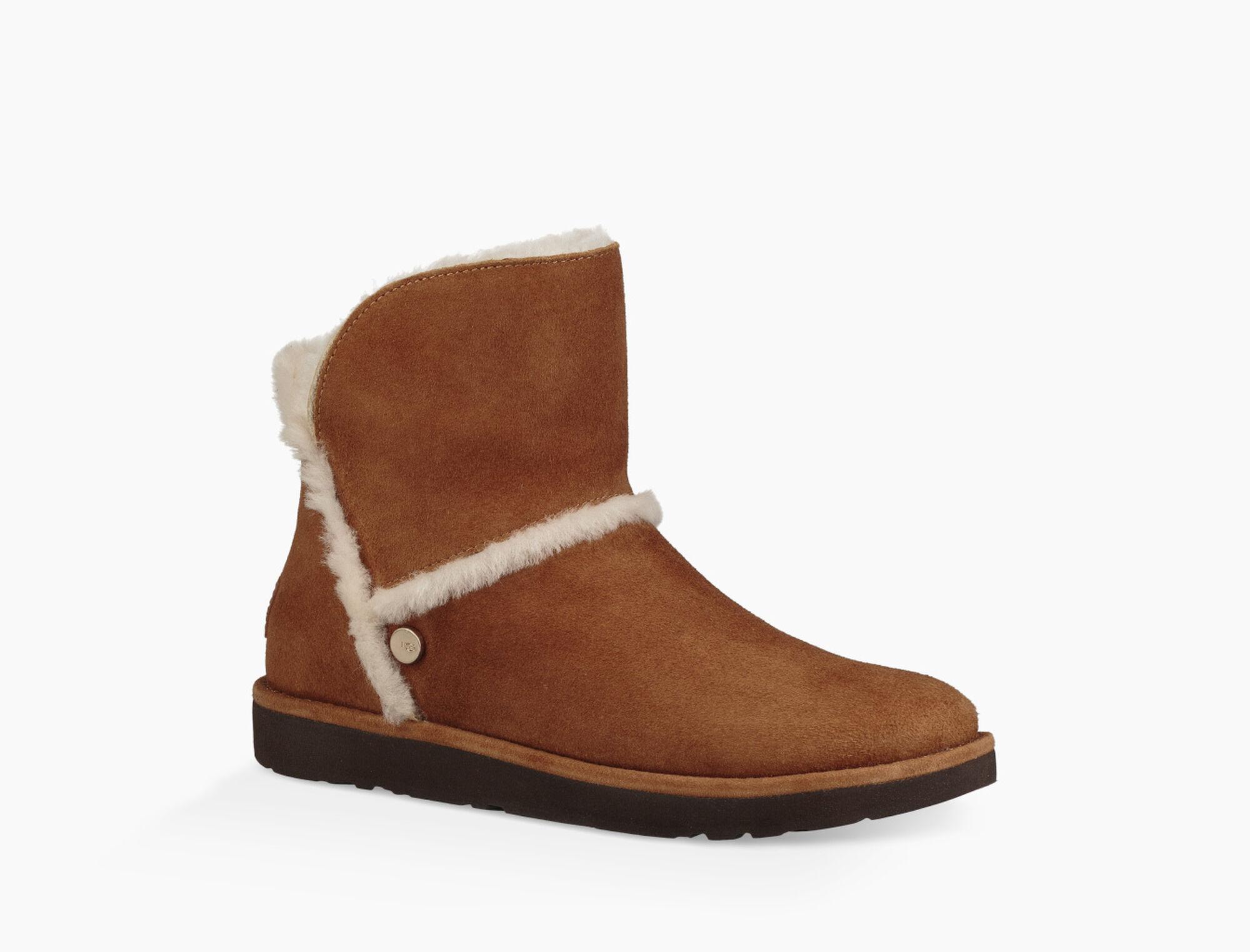 luxe spill seam mini boot ugg