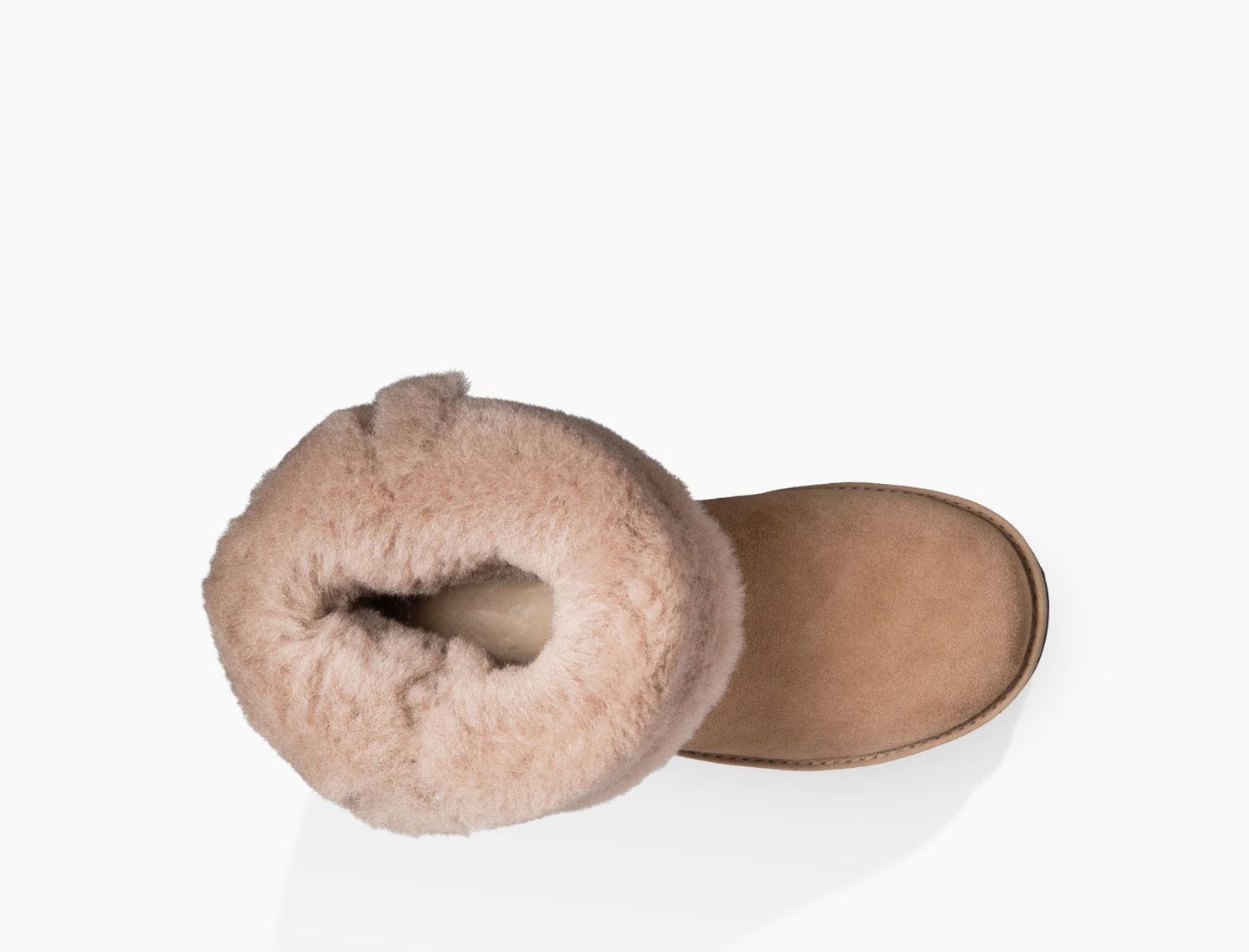 ugg classic cuff short natural