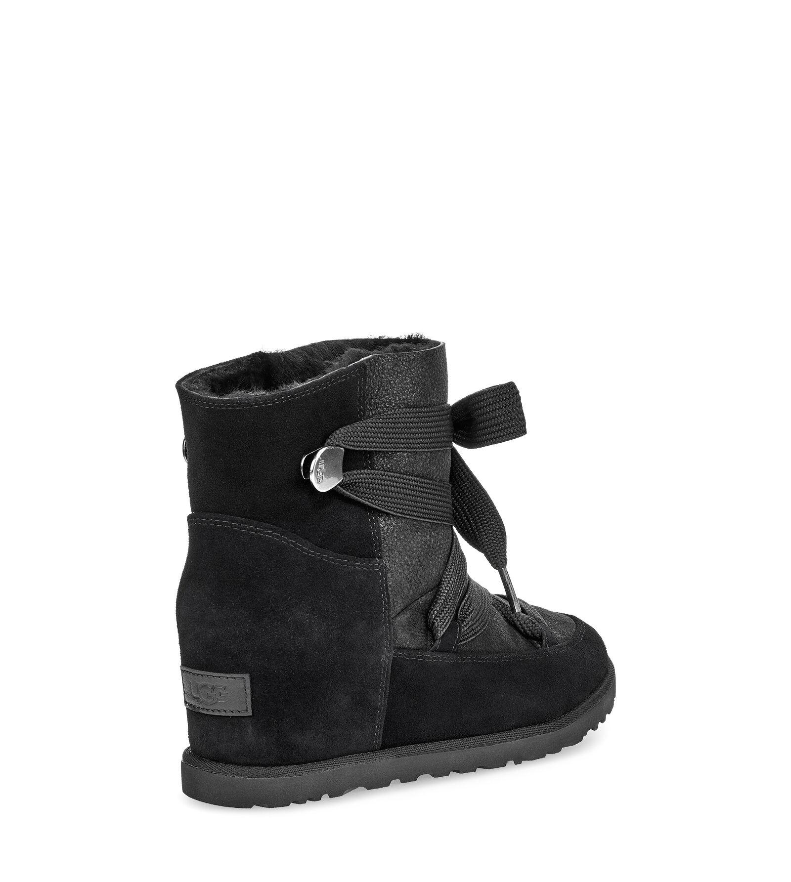 Ugg classic deals femme lace up
