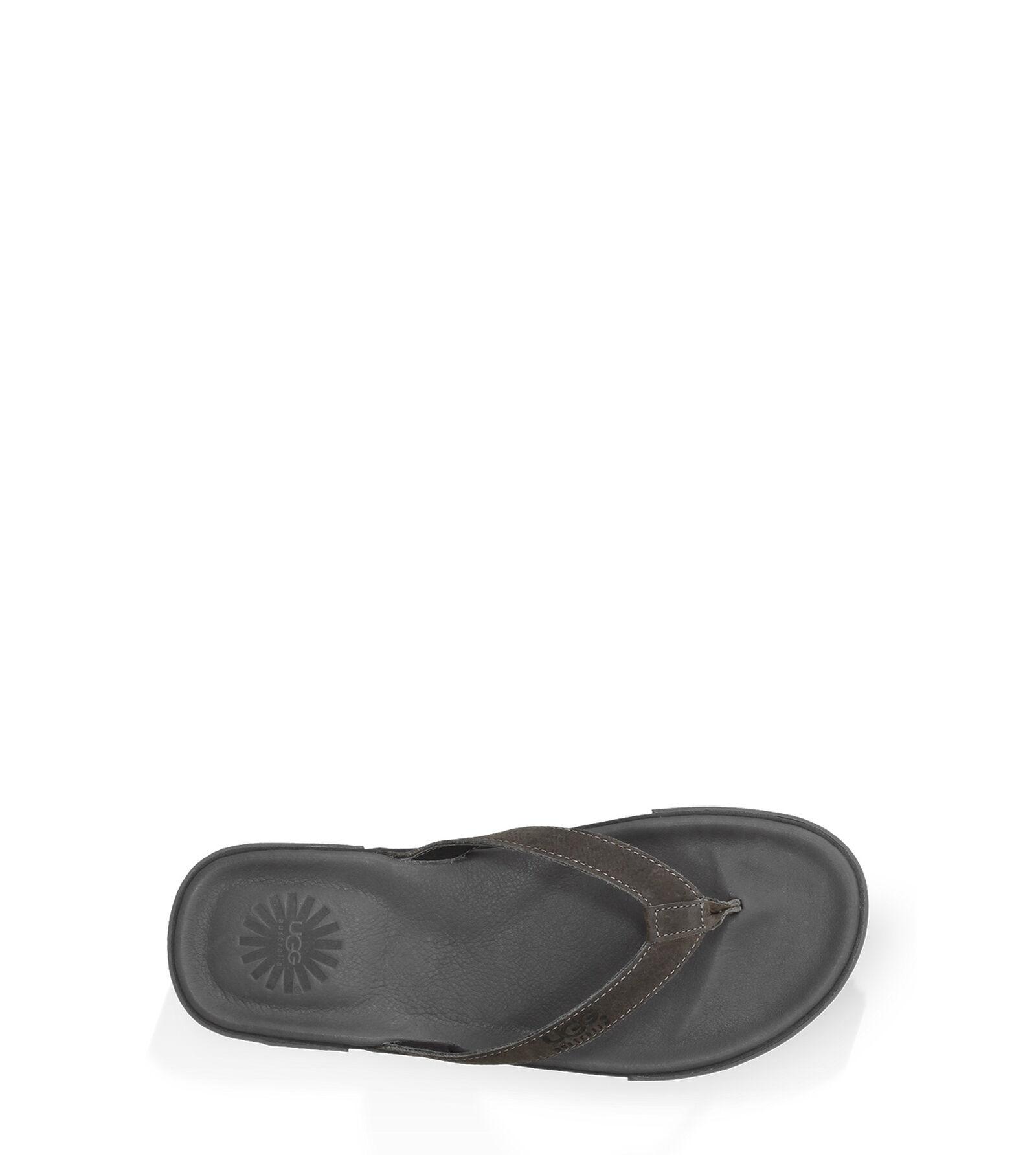 Ugg men's bennison store ii flip flop