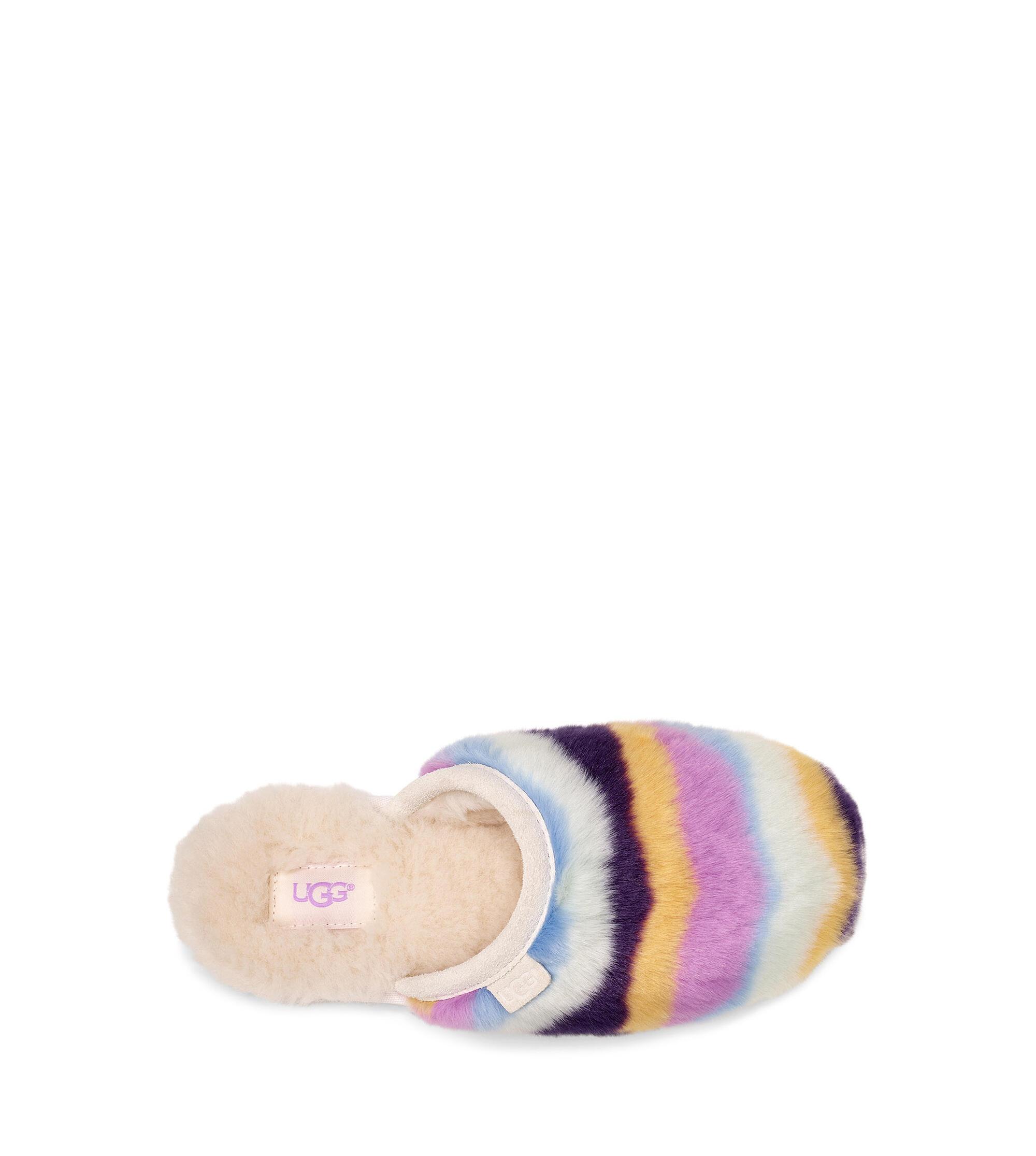 fluffette mural slipper