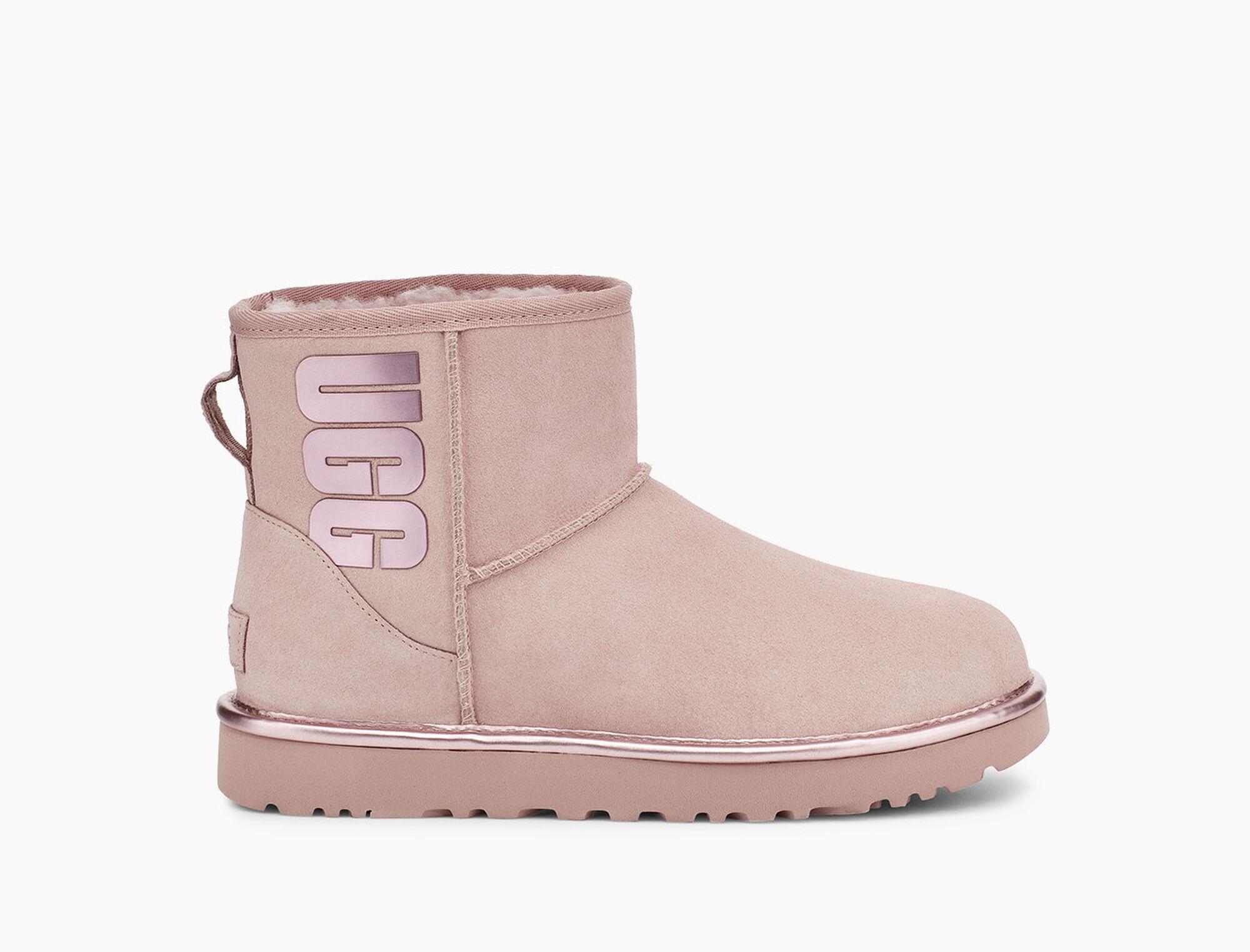 classic mini ugg rubber boot