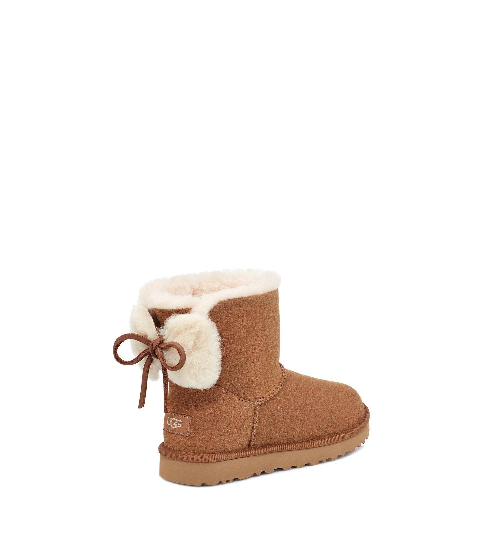 brown uggs with bows
