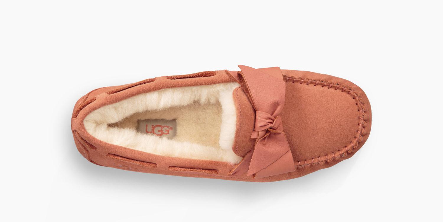 ugg dakota leather bow
