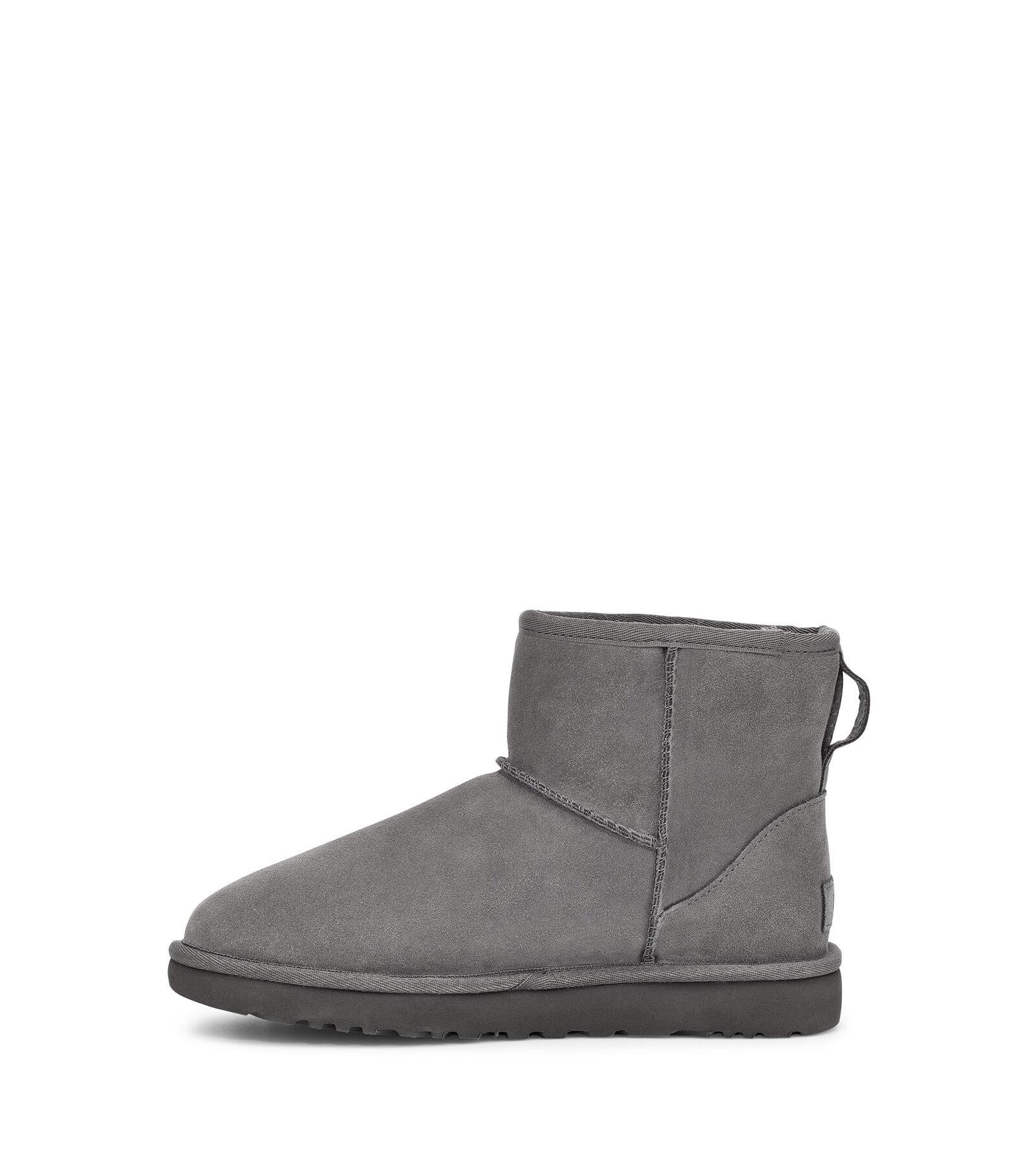 ugg classic grise