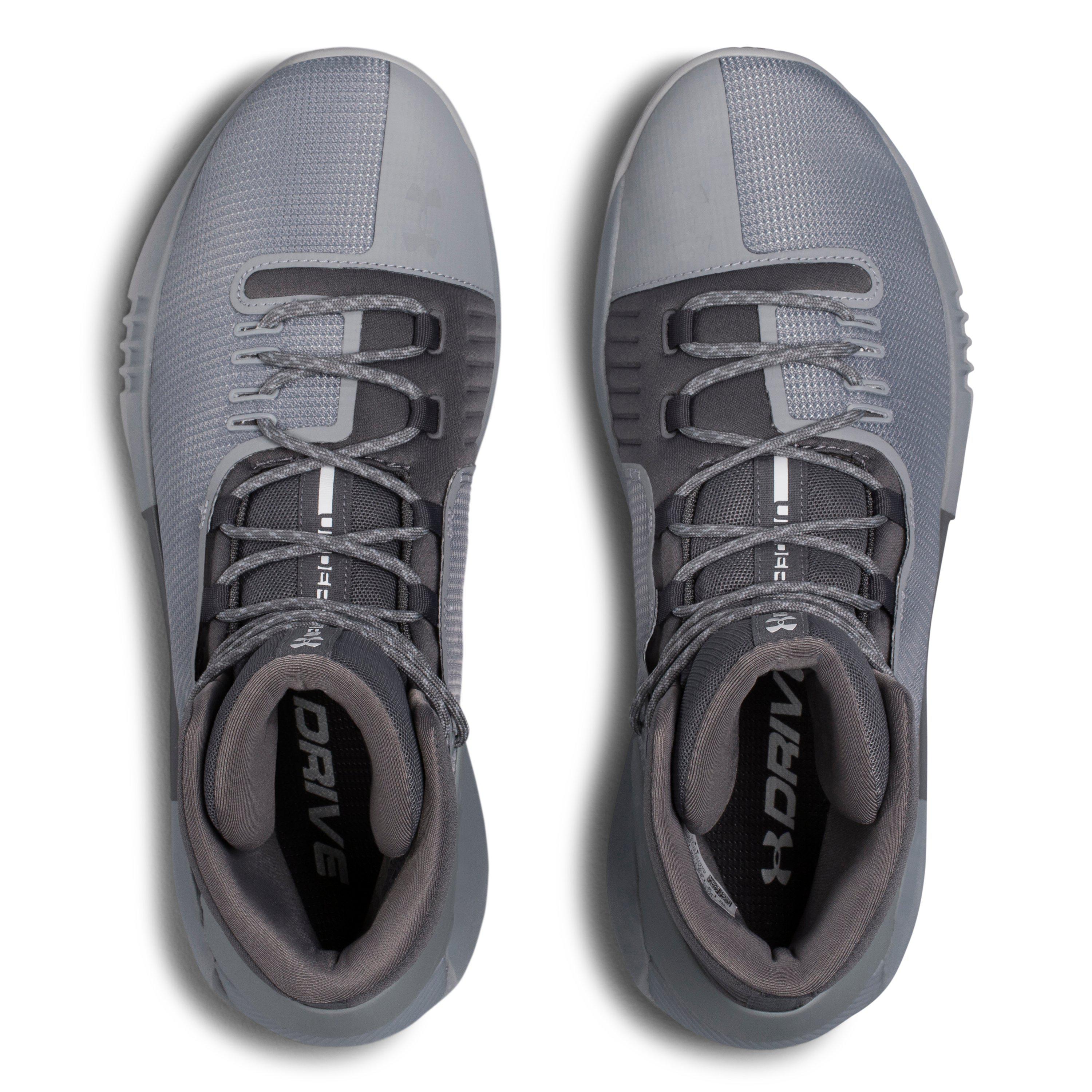 men's ua team drive 4 basketball shoes