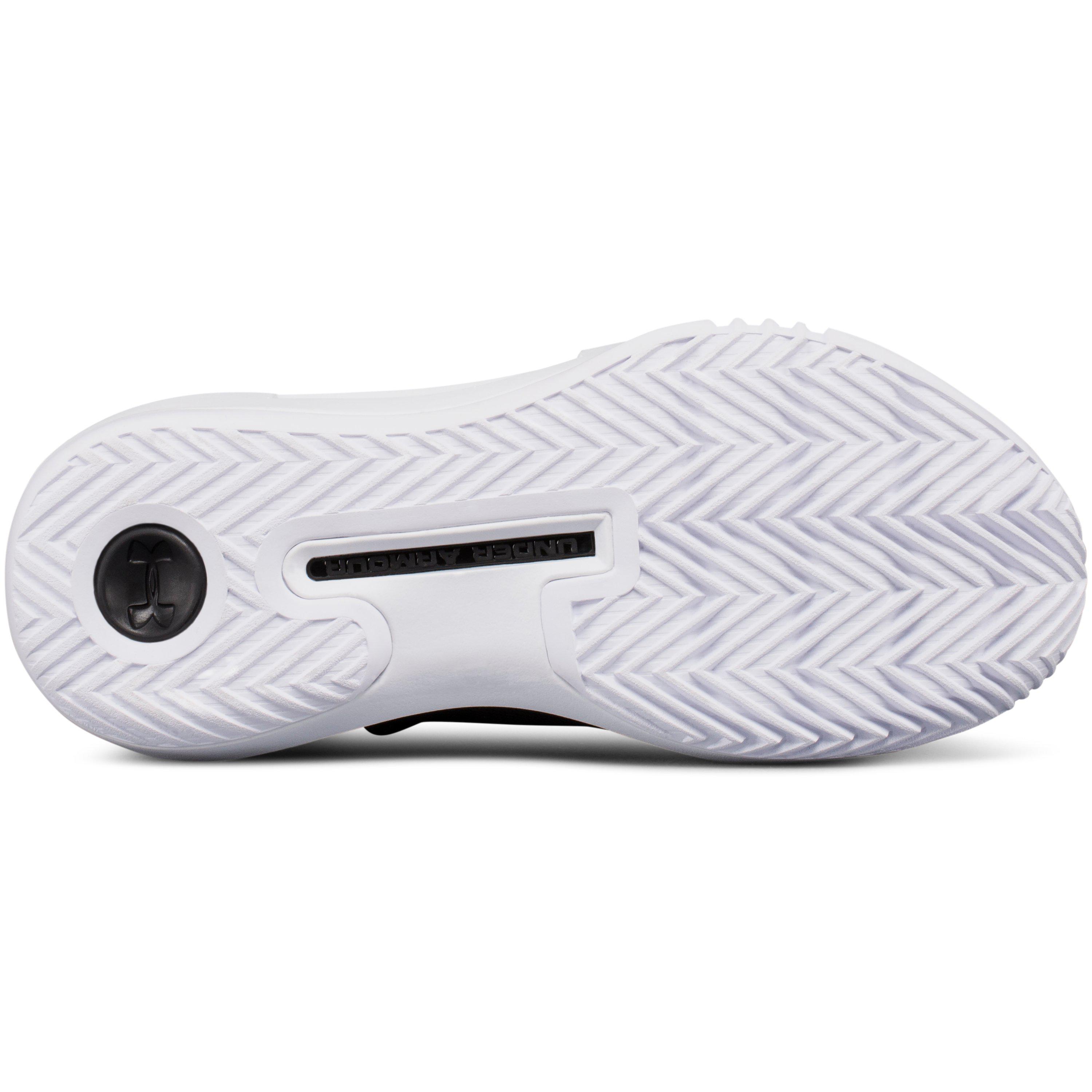 under armour flat shoes