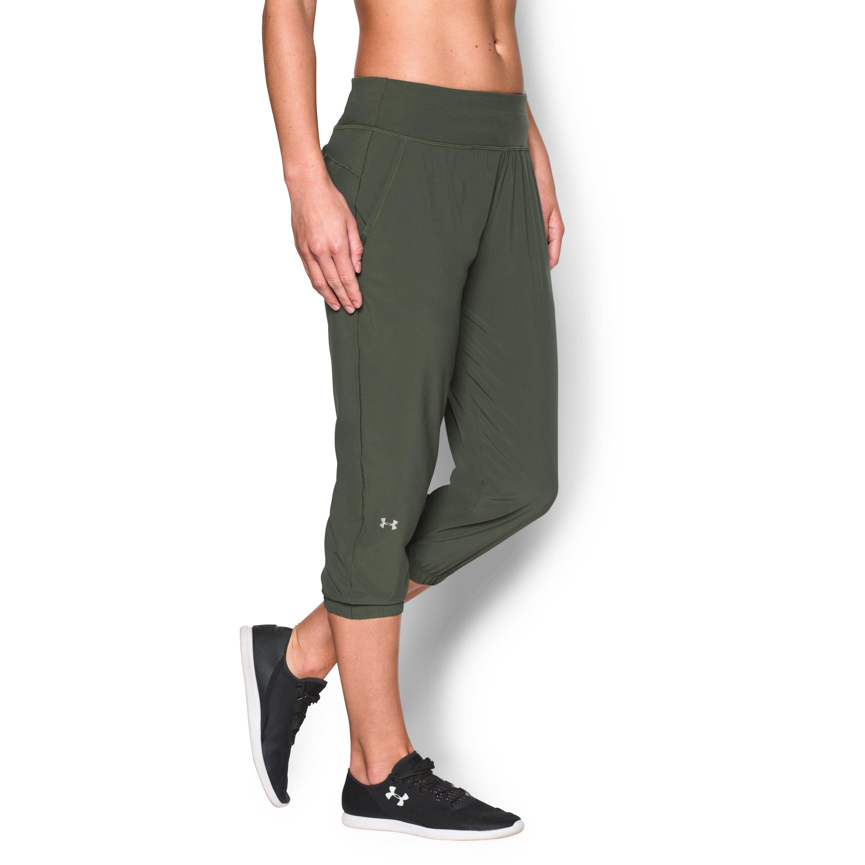 Under Armour Women's Ua Heatgear® Sunblock 50 Pants in Green | Lyst