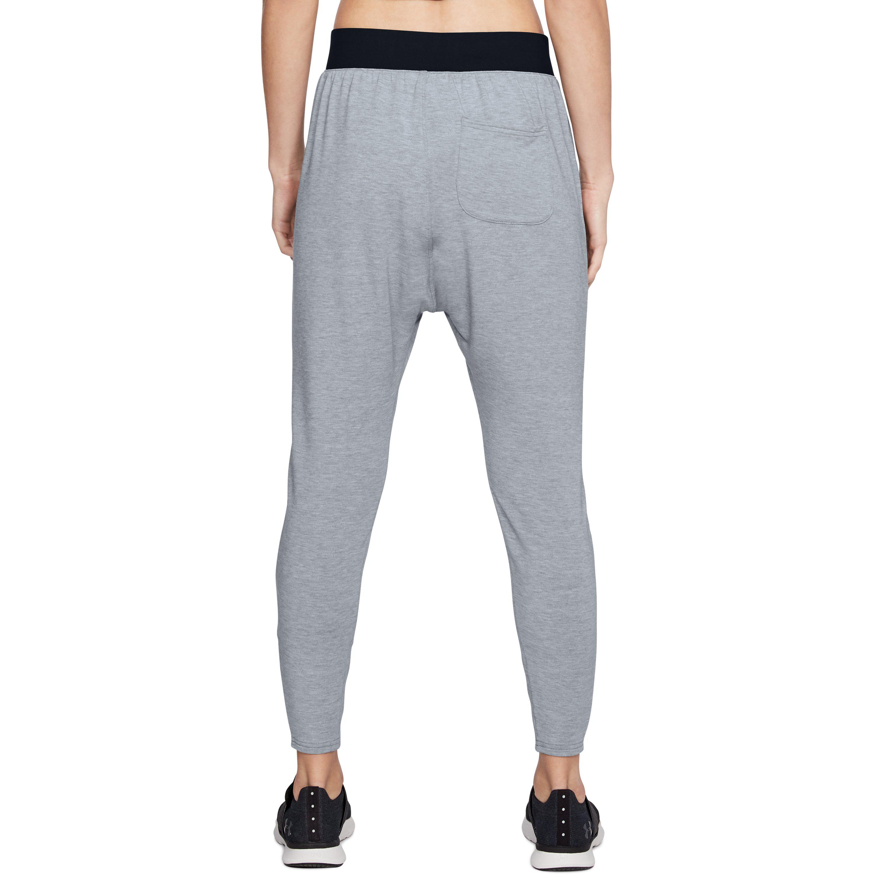 ua women's tapered traveler pant