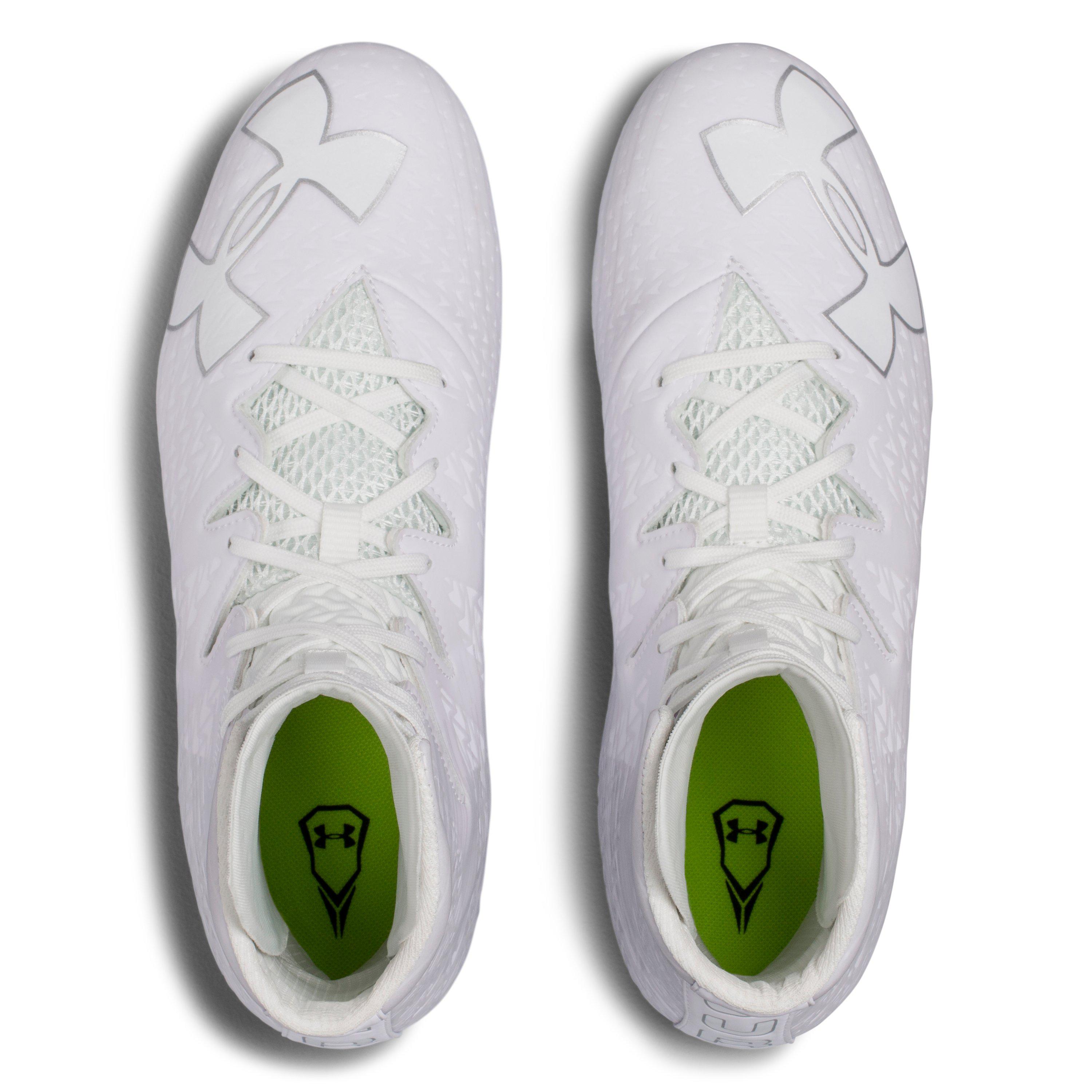 White and silver outlet under armour highlight cleats